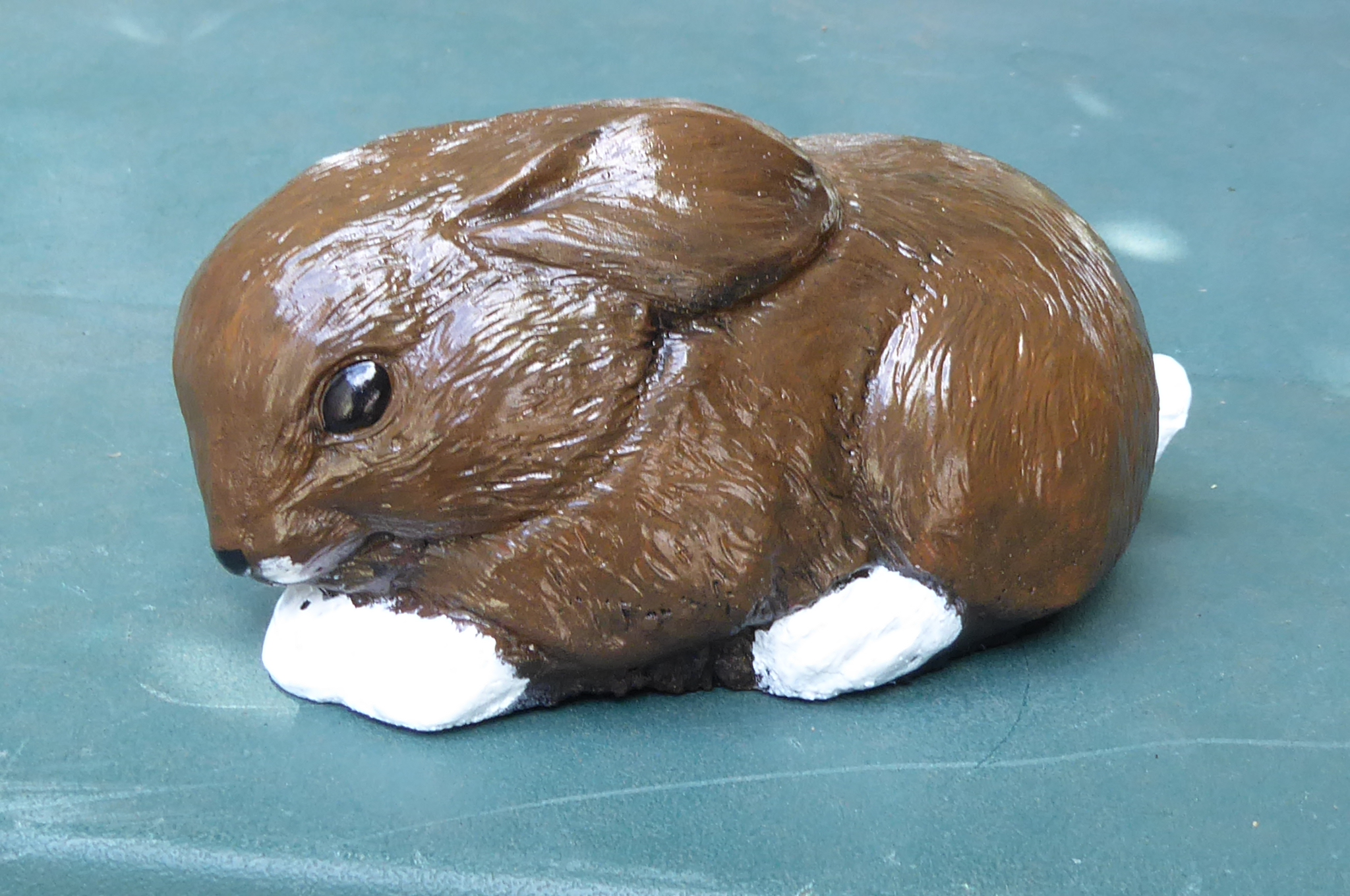 Cute Hand Crafted Cast Stone Baby Rabbit Garden Ornament 16cm long
