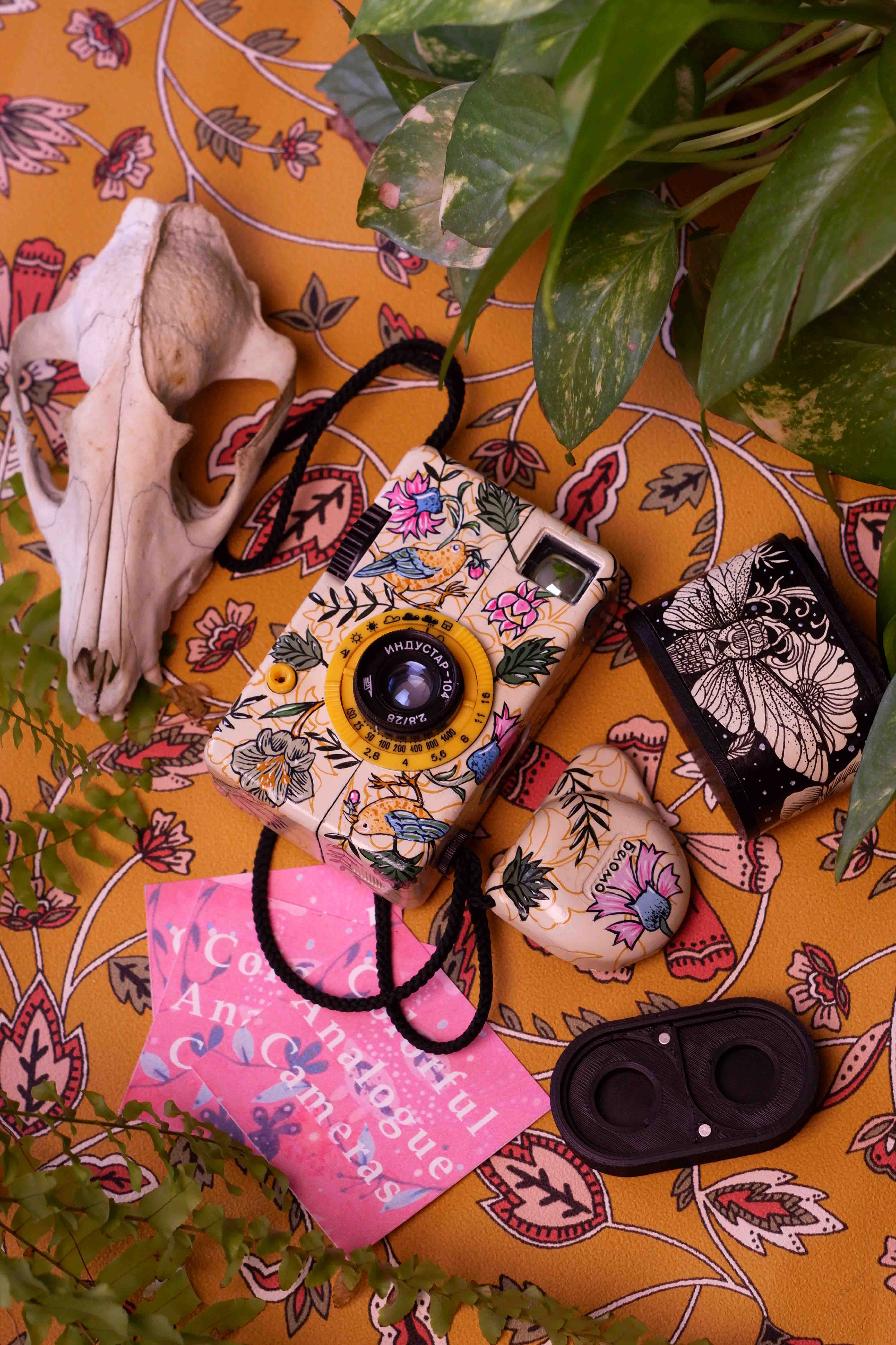 Belomo Agat 18K 35mm half-frame film camera