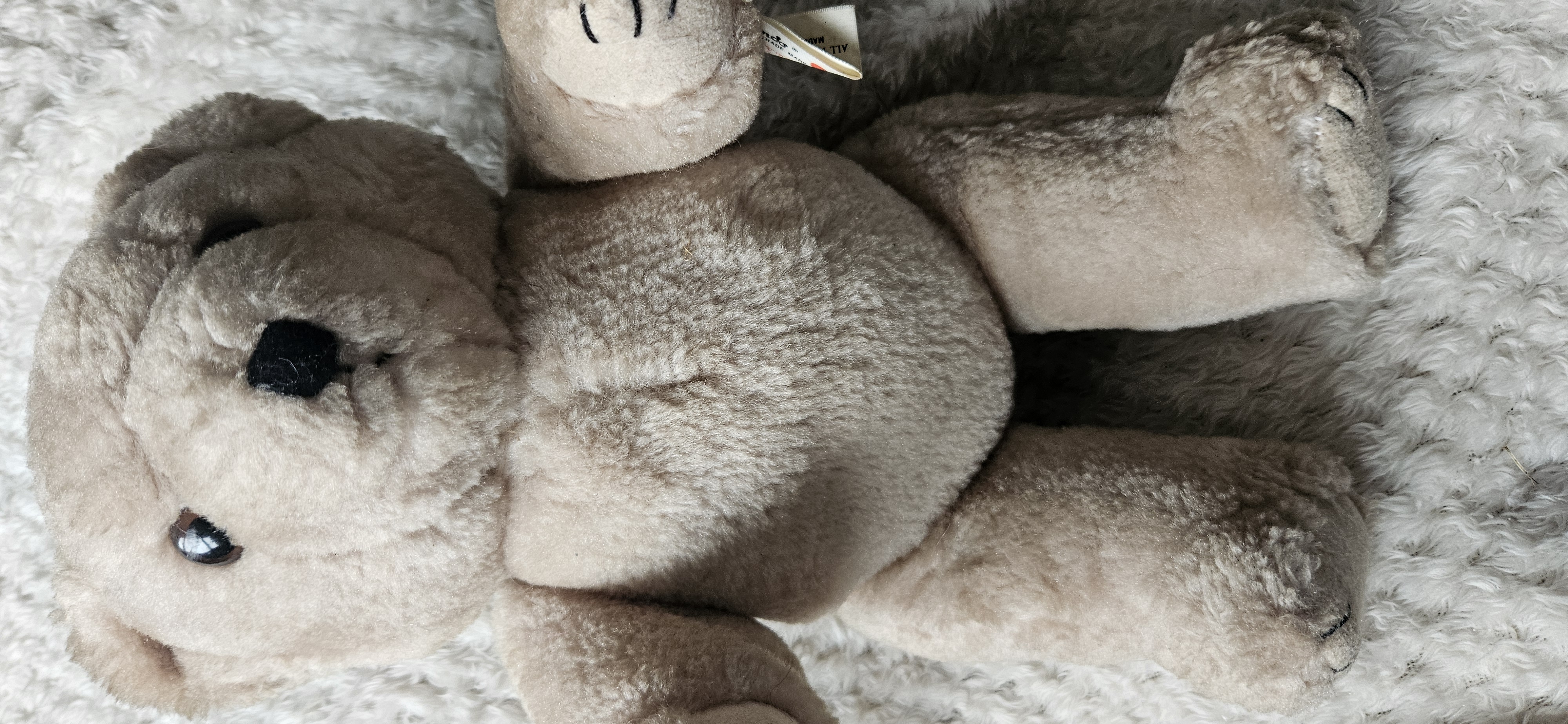 Vintage Sinda bear with moving joints