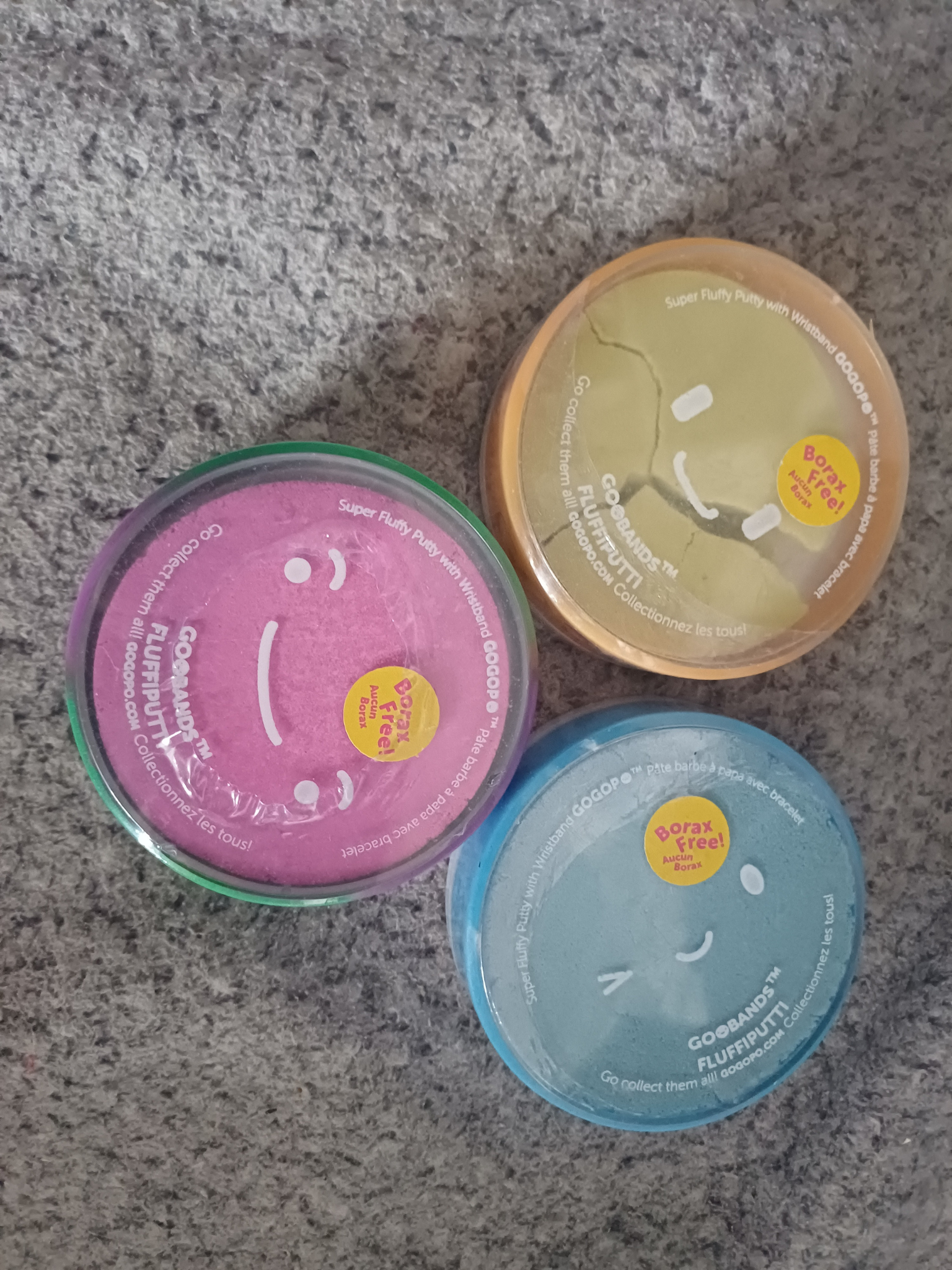 Fluffy putty