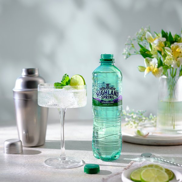 Highland Spring Sparkling Spring Water 500ml