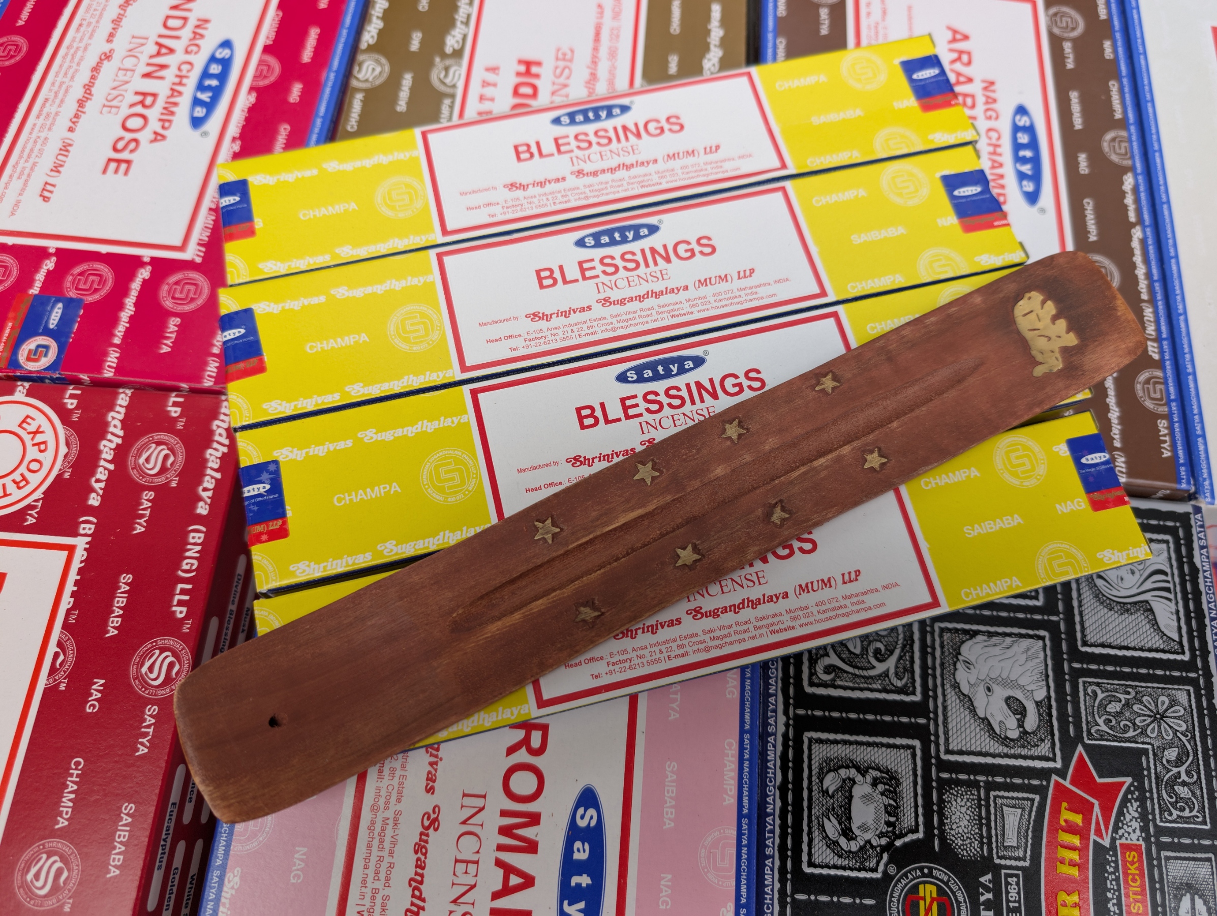 4 Packs of Satya 15g Blessings Incense plus 1 holder
