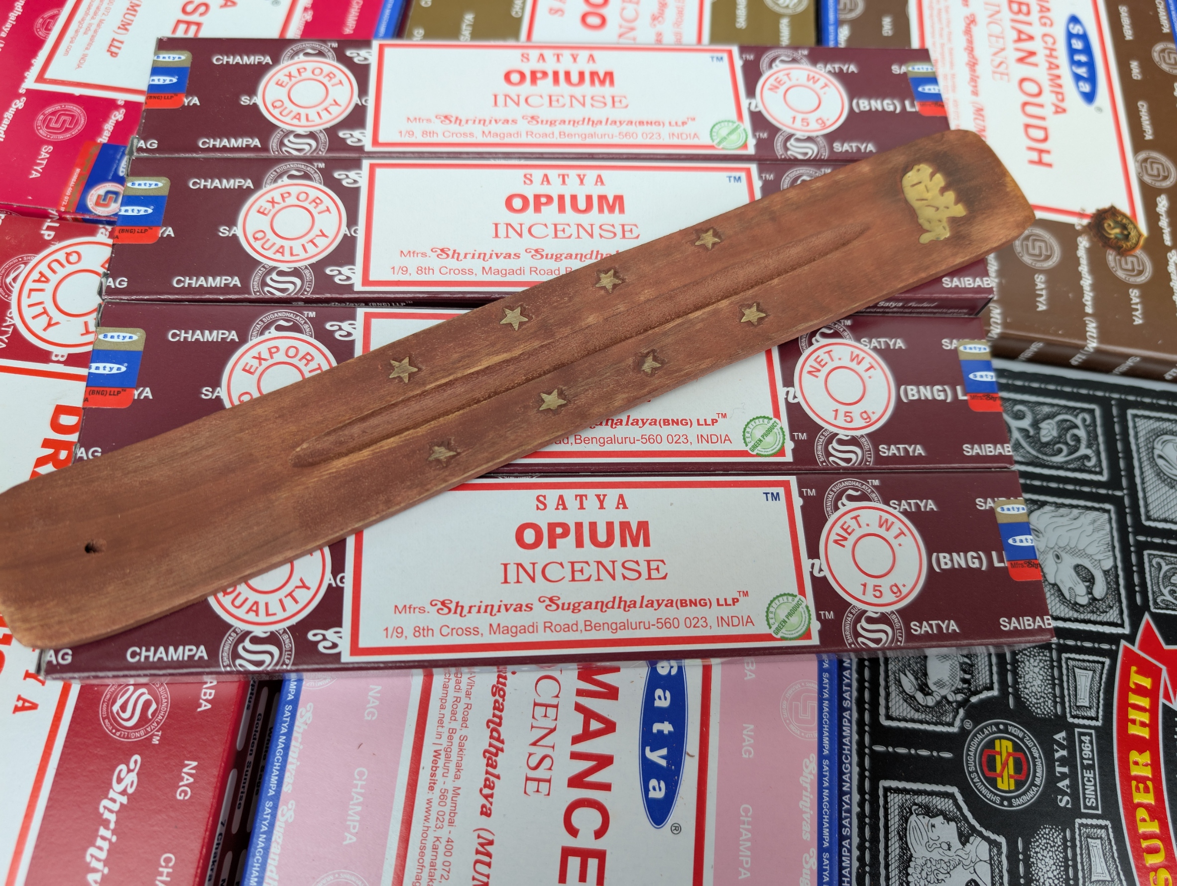 4 Packs of Satya 15g Opium Incense plus 1 holder
