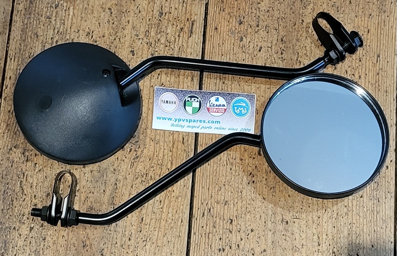 Universal mirror set in black