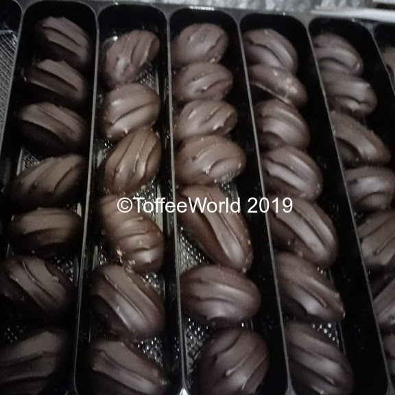 Beechs Dark Chocolate Brazil Nuts Beech's Fine Chocolates