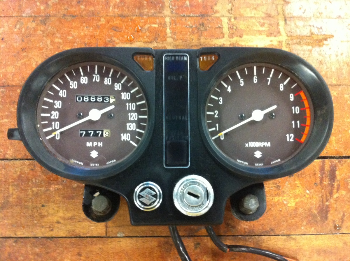 Instruments & Gauges Instrument Clusters 77 78 79 Suzuki GS750 Speedo