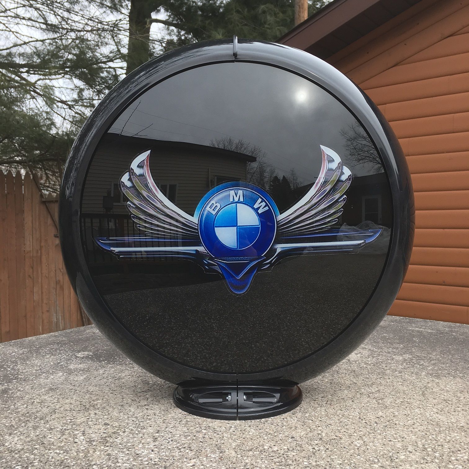 BMW Gas Pump Globe 13.5\