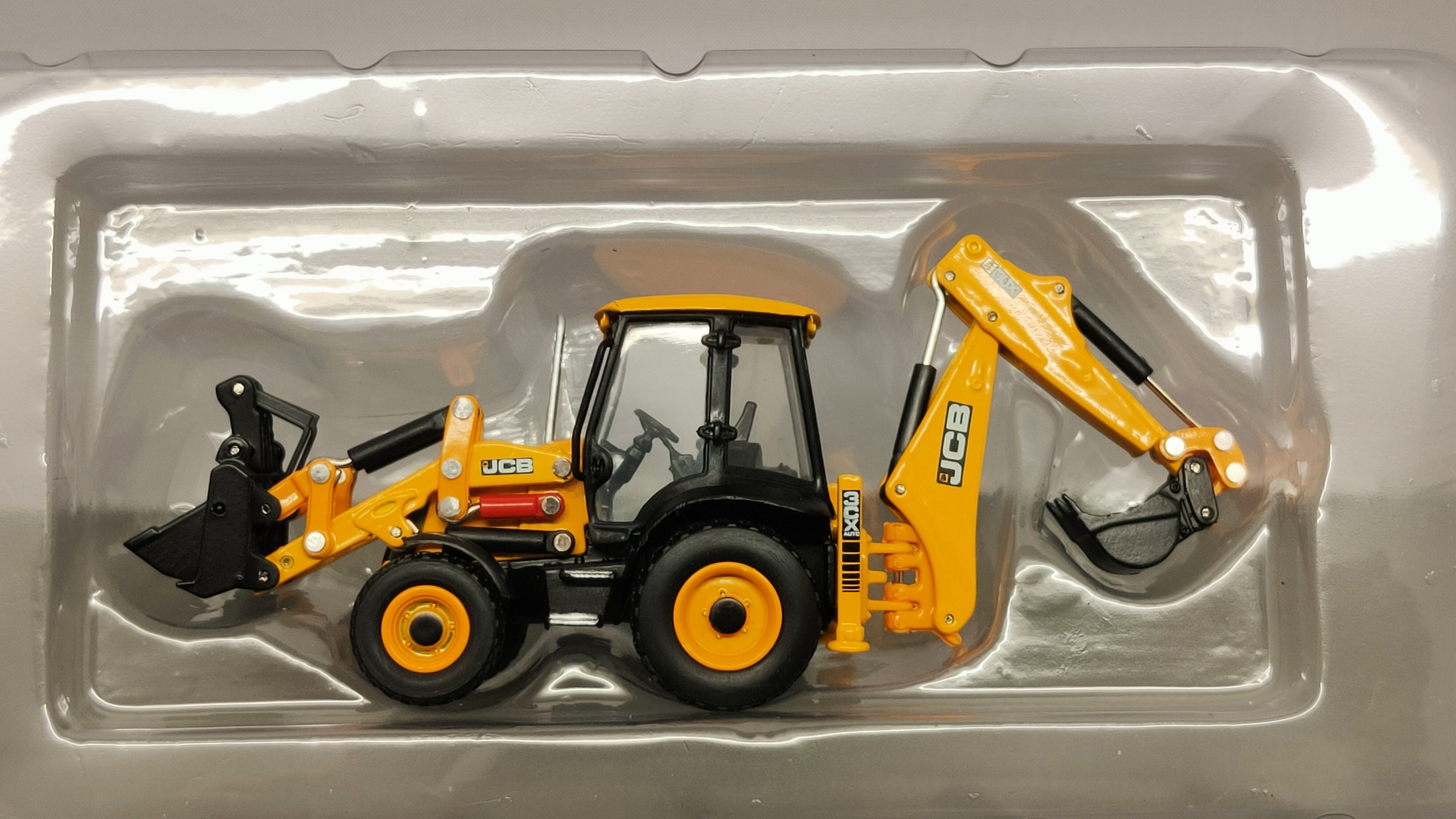 Oxford Construction OO Gauge. JCB Eco backhoe loader