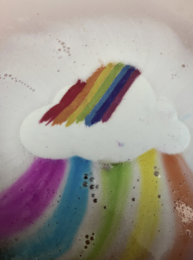 Over the rainbow bath bomb