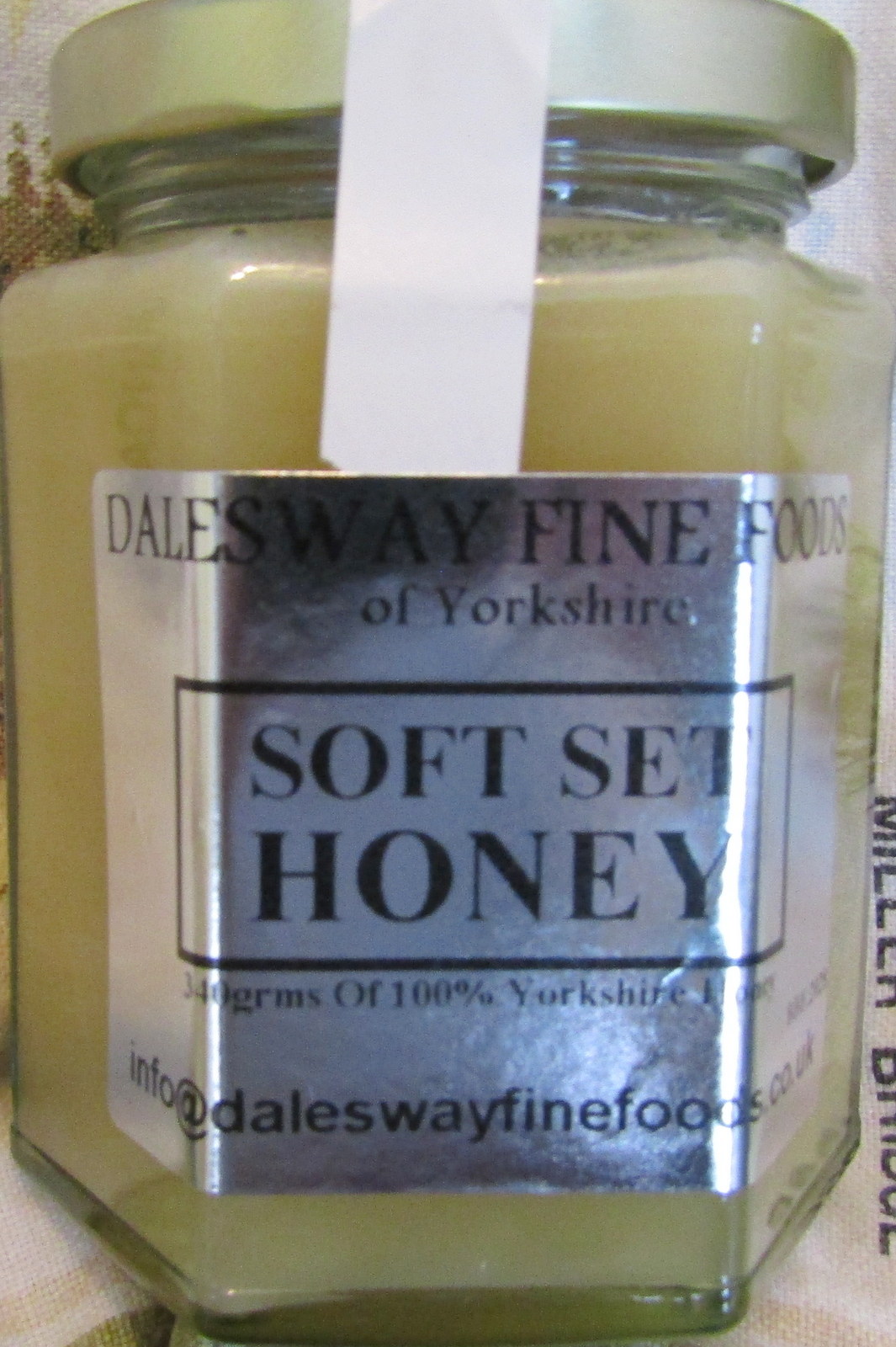 SOFT SET LOCAL YORKSHIRE HONEY