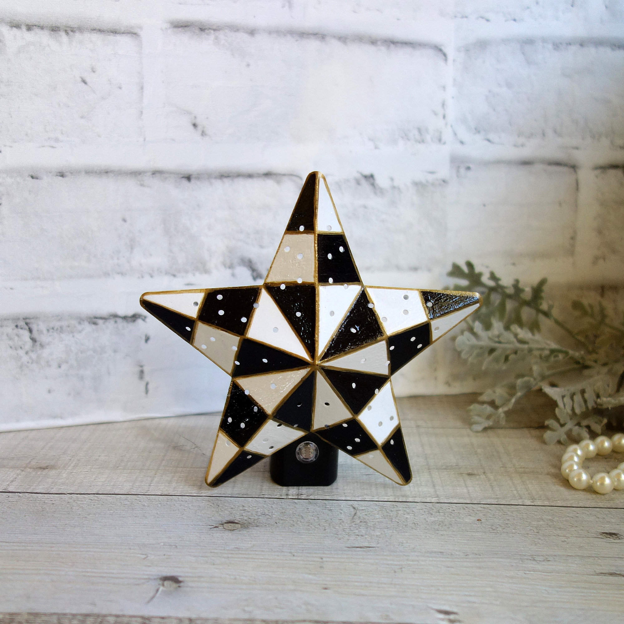 Checked Night Light Texas Star