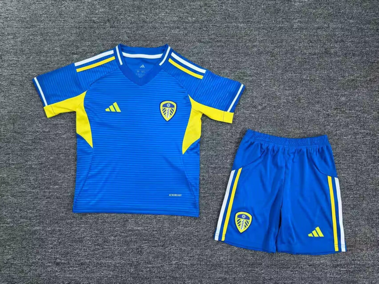 Leeds United away kids