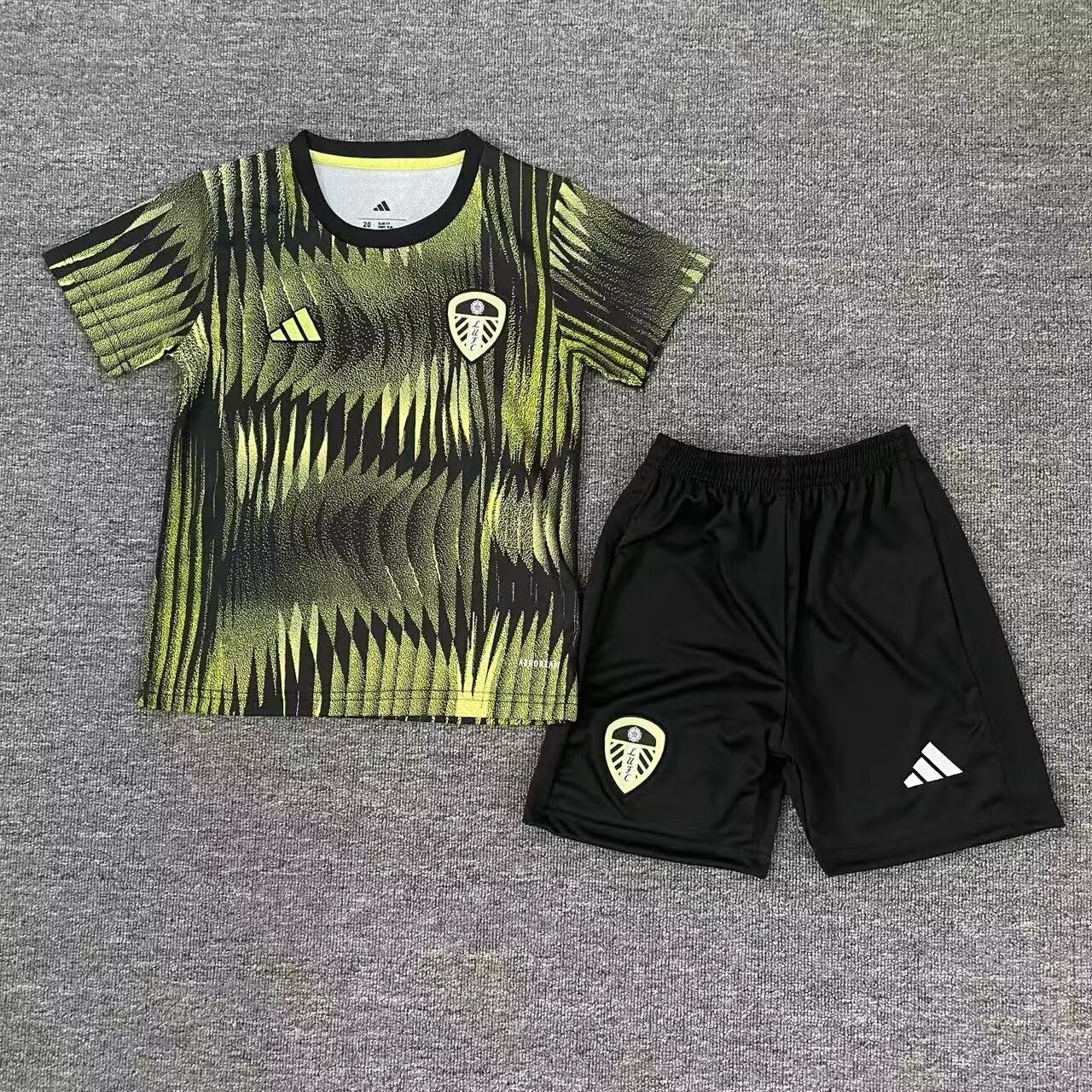 Leeds United training set kids