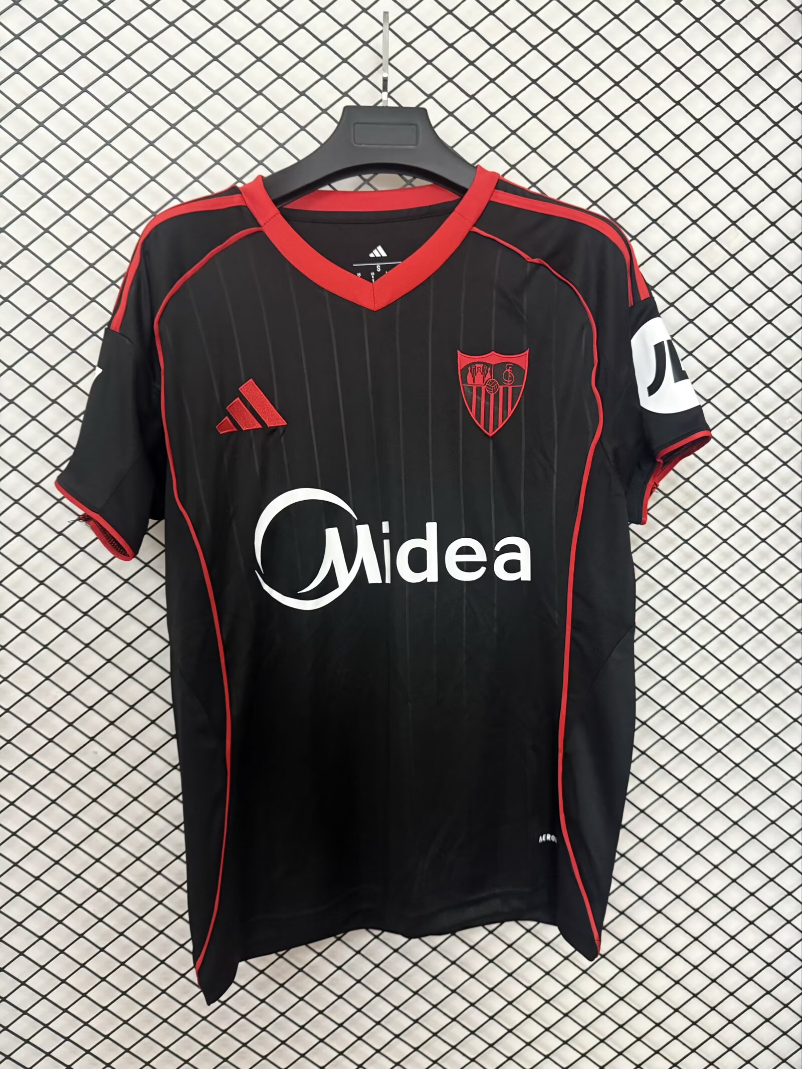 Sevilla 3rd adults
