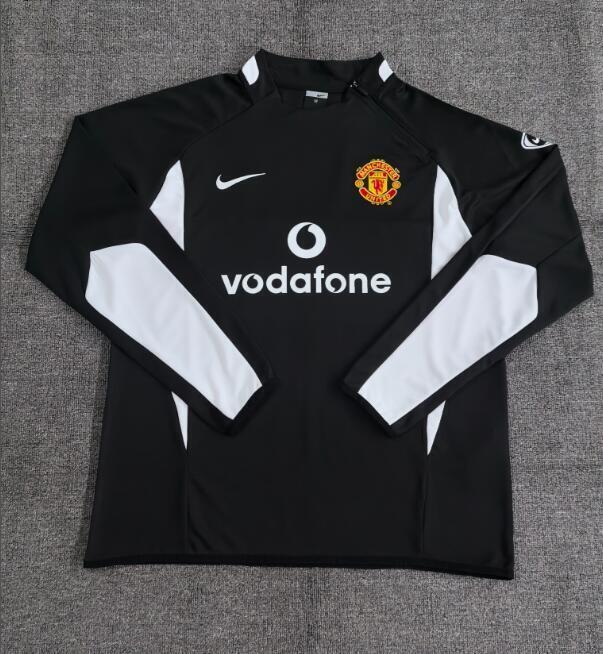 Manchester United retro training top