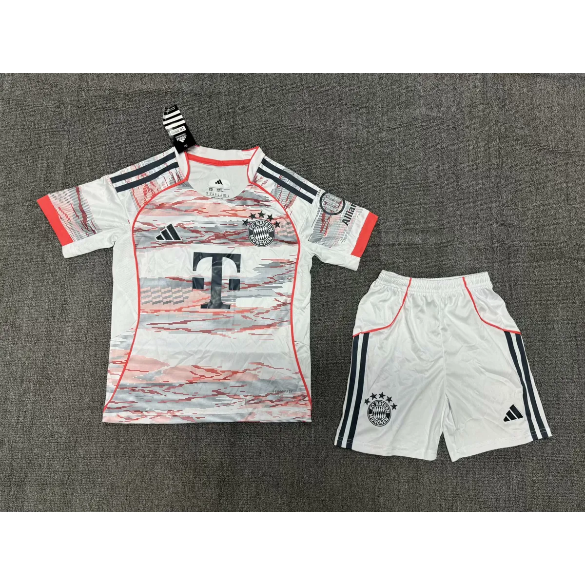 Bayern Munich away kids