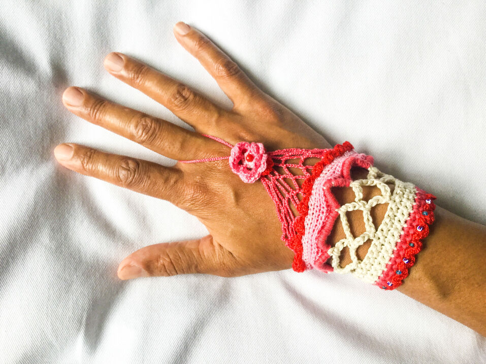 Rosy bracelet