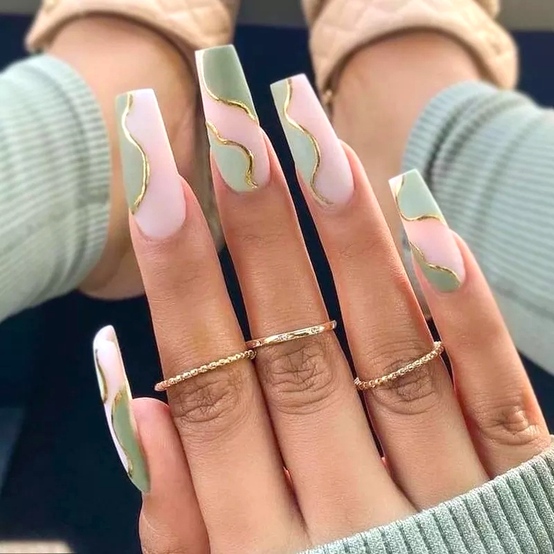 Green Gold Wavy Lines Press On Nails 24pcs
