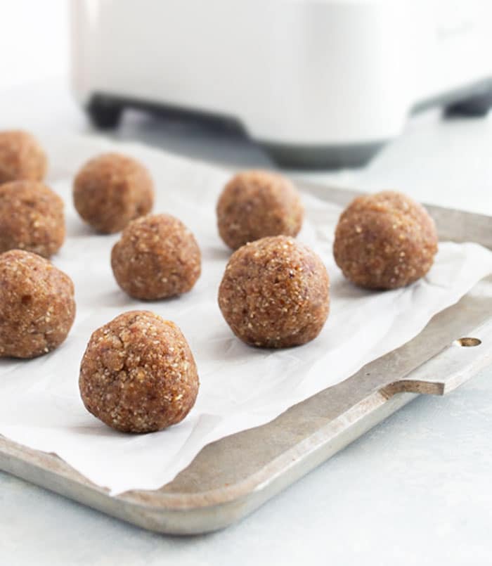 Half Dozen Date balls(No Coconut)