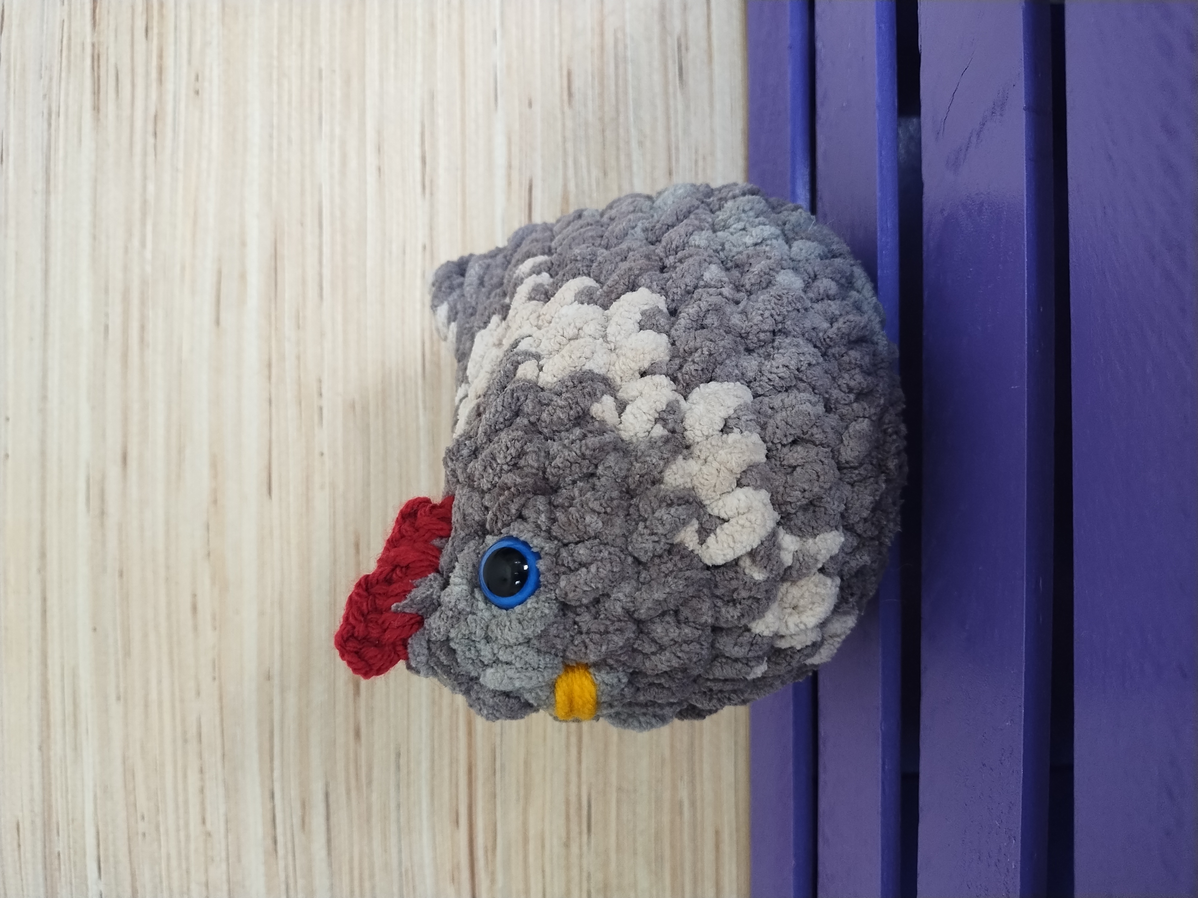 BeriNut Clucky Stuffie (Grey)