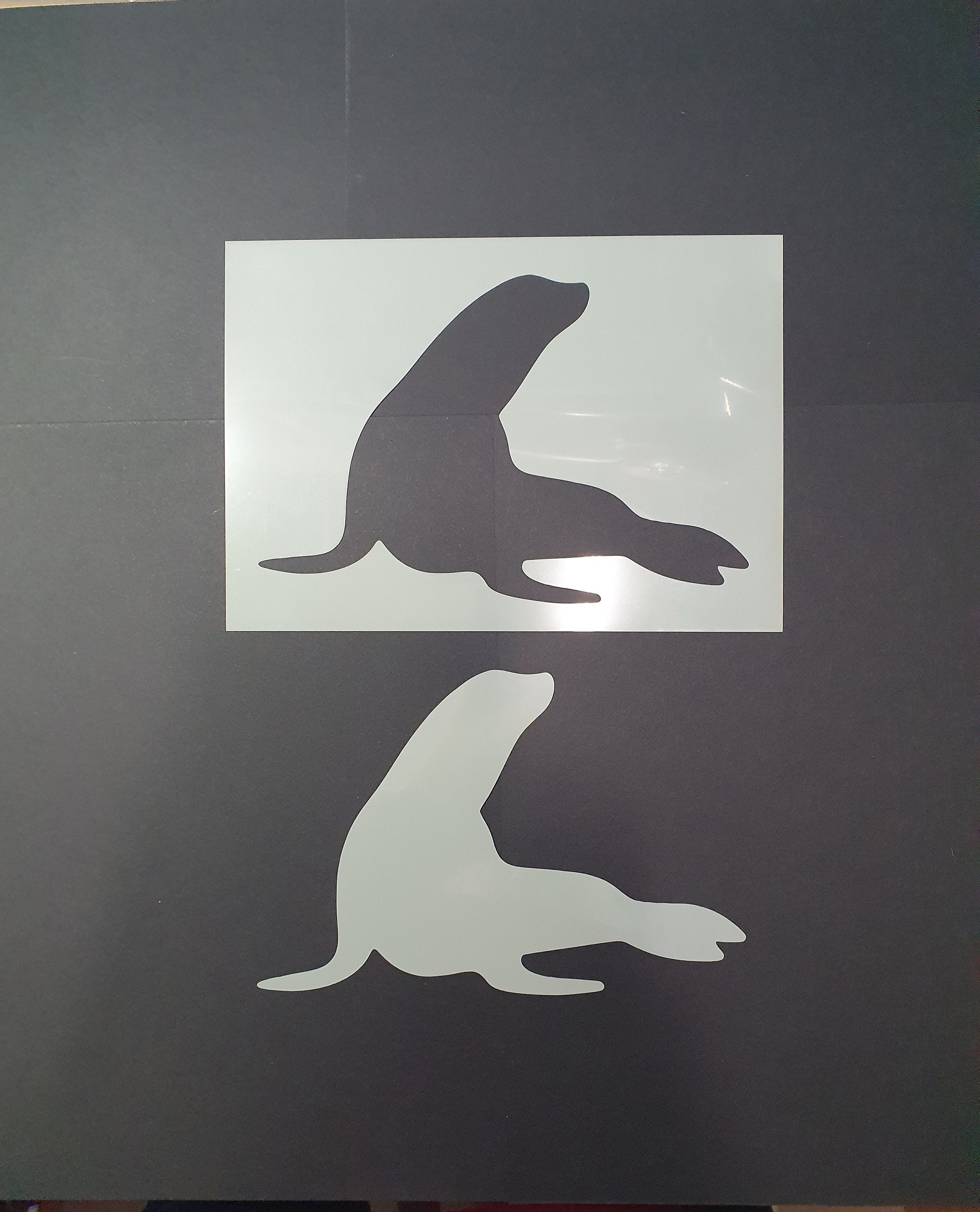 Sitting Seal Mask & Stencil Set