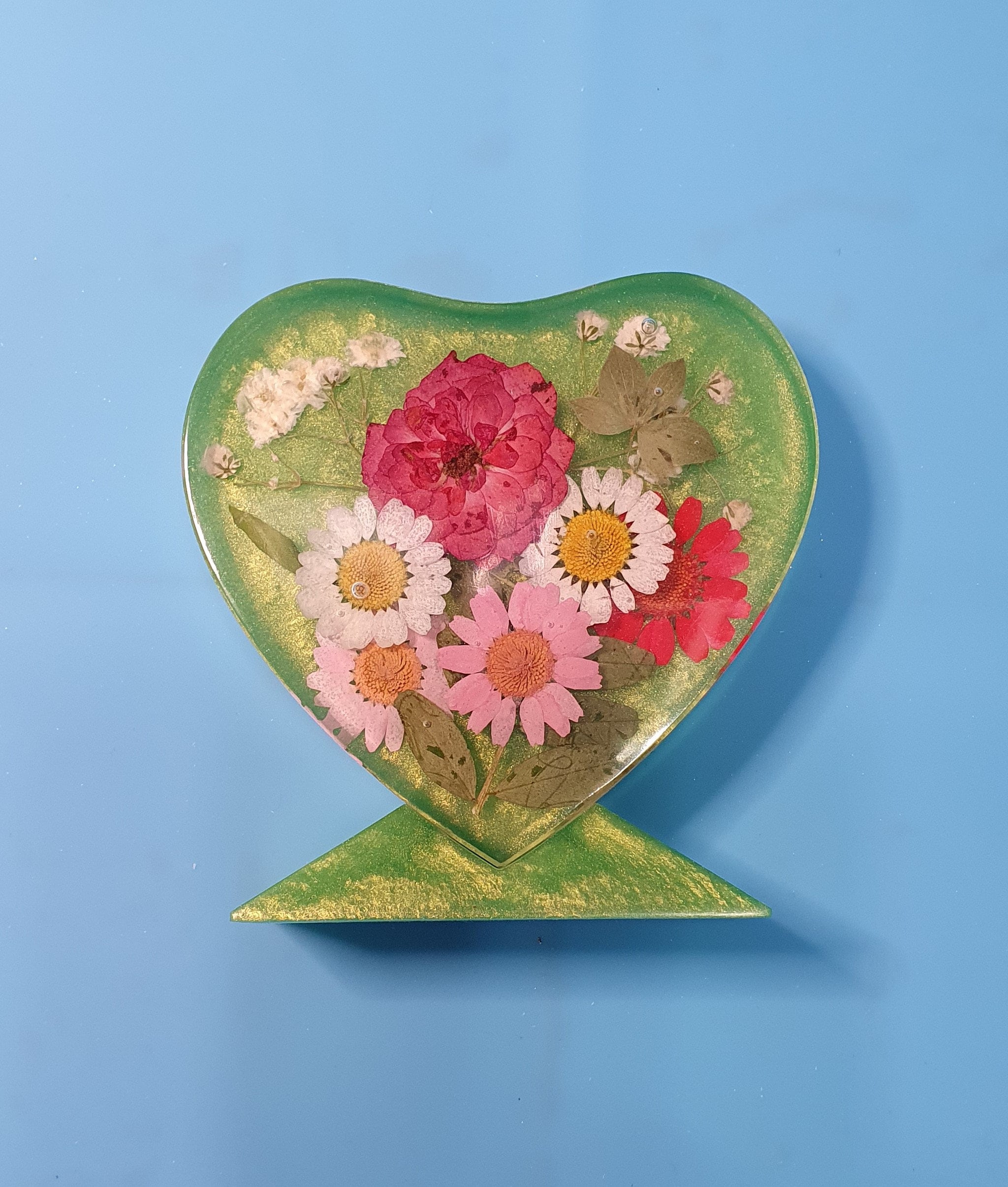 Dried Flower Floral Heart & Stand