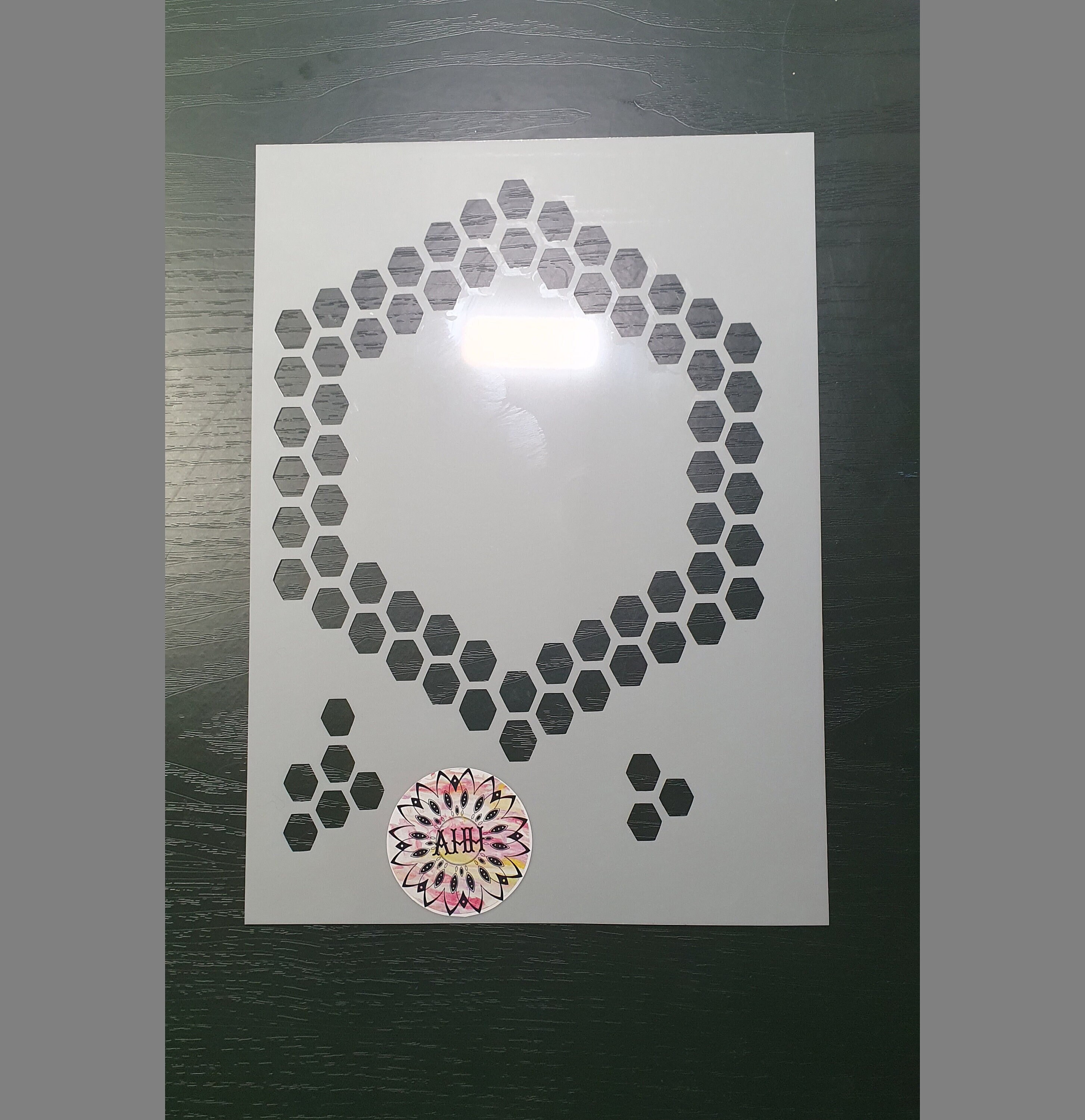 Honeycomb Frame Stencil