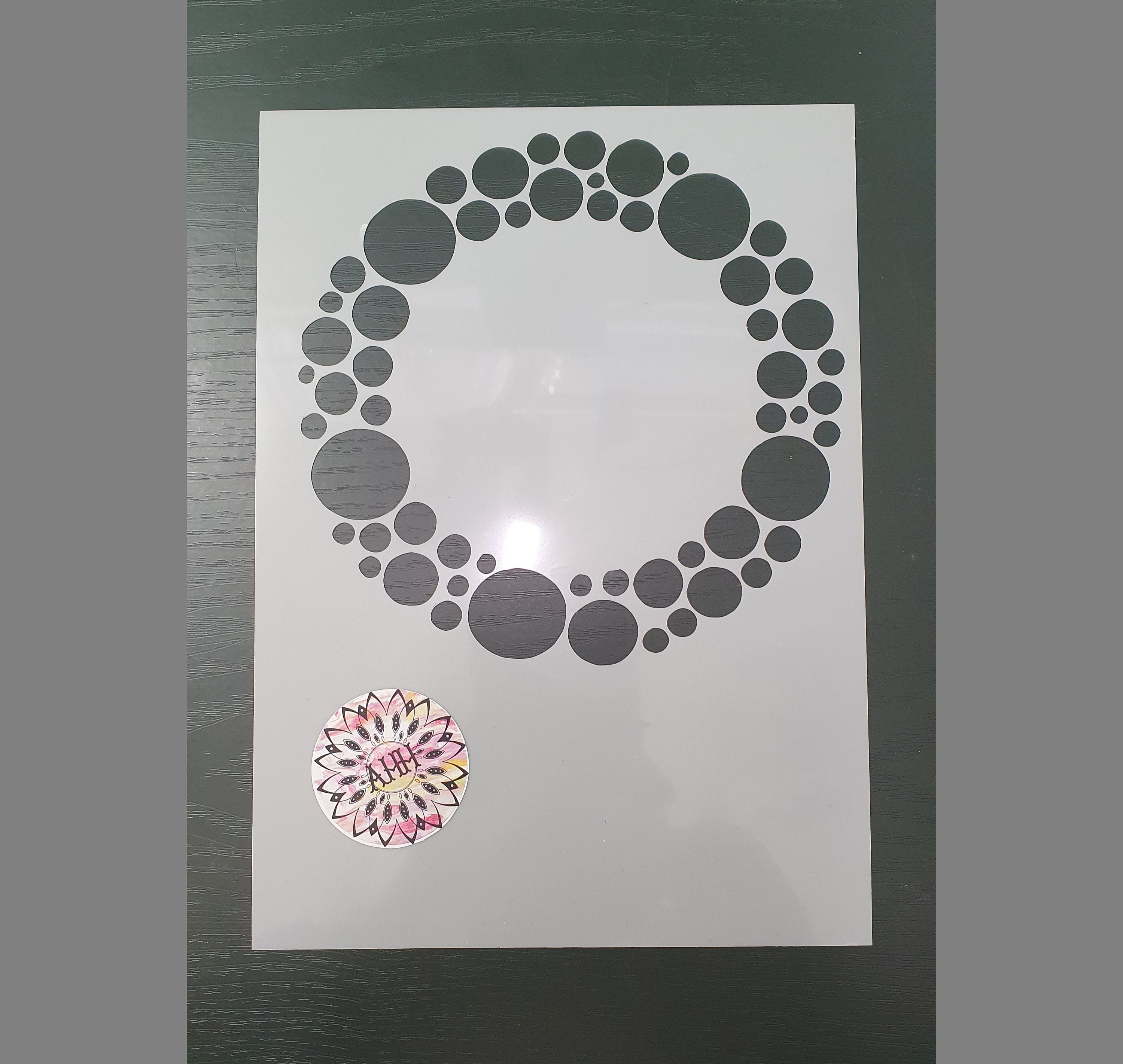 Circle Bubble Frame Stencil