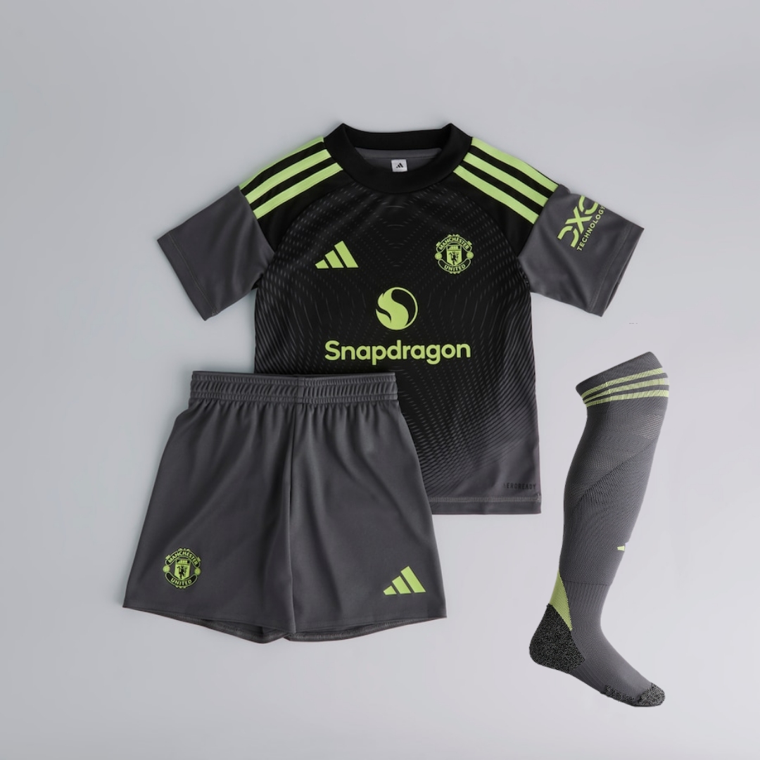Manchester United Black Goalkeeper Replica personalised Adult Shirt or Kids kit GK keeper man utd