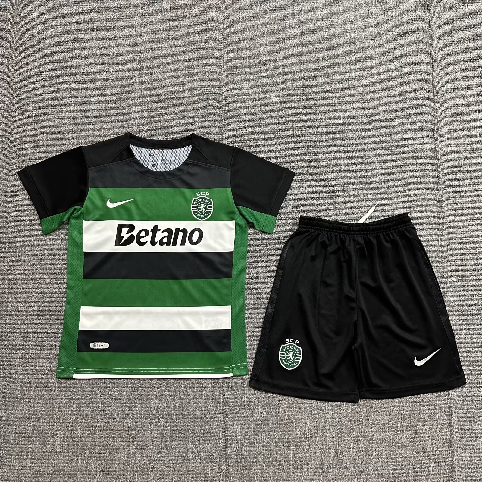 Sporting Lisbon CP Home personalised Replica Adult Shirt or Kids kit