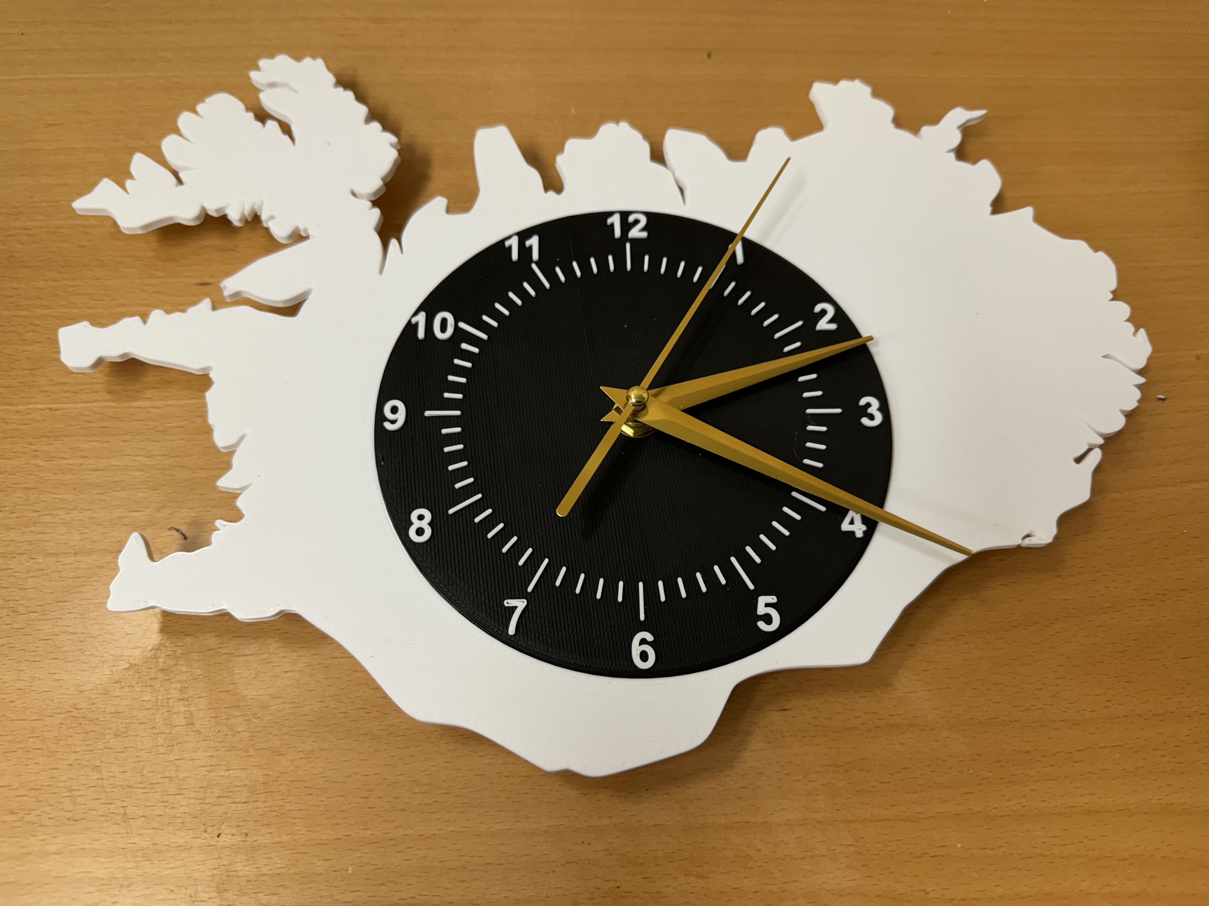 Klukka á Íslandi með skífu