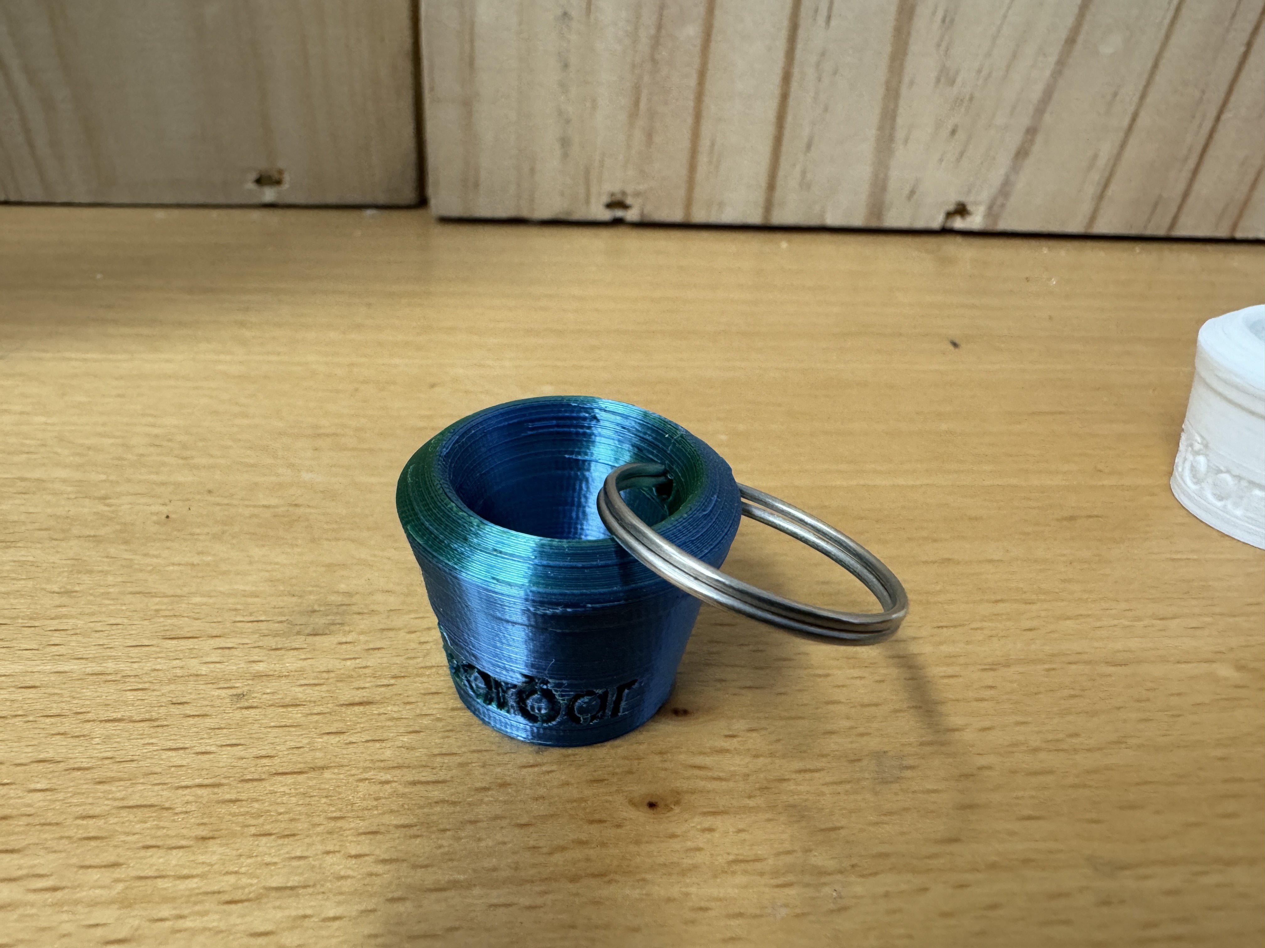 Lyklakippu blómapottur props