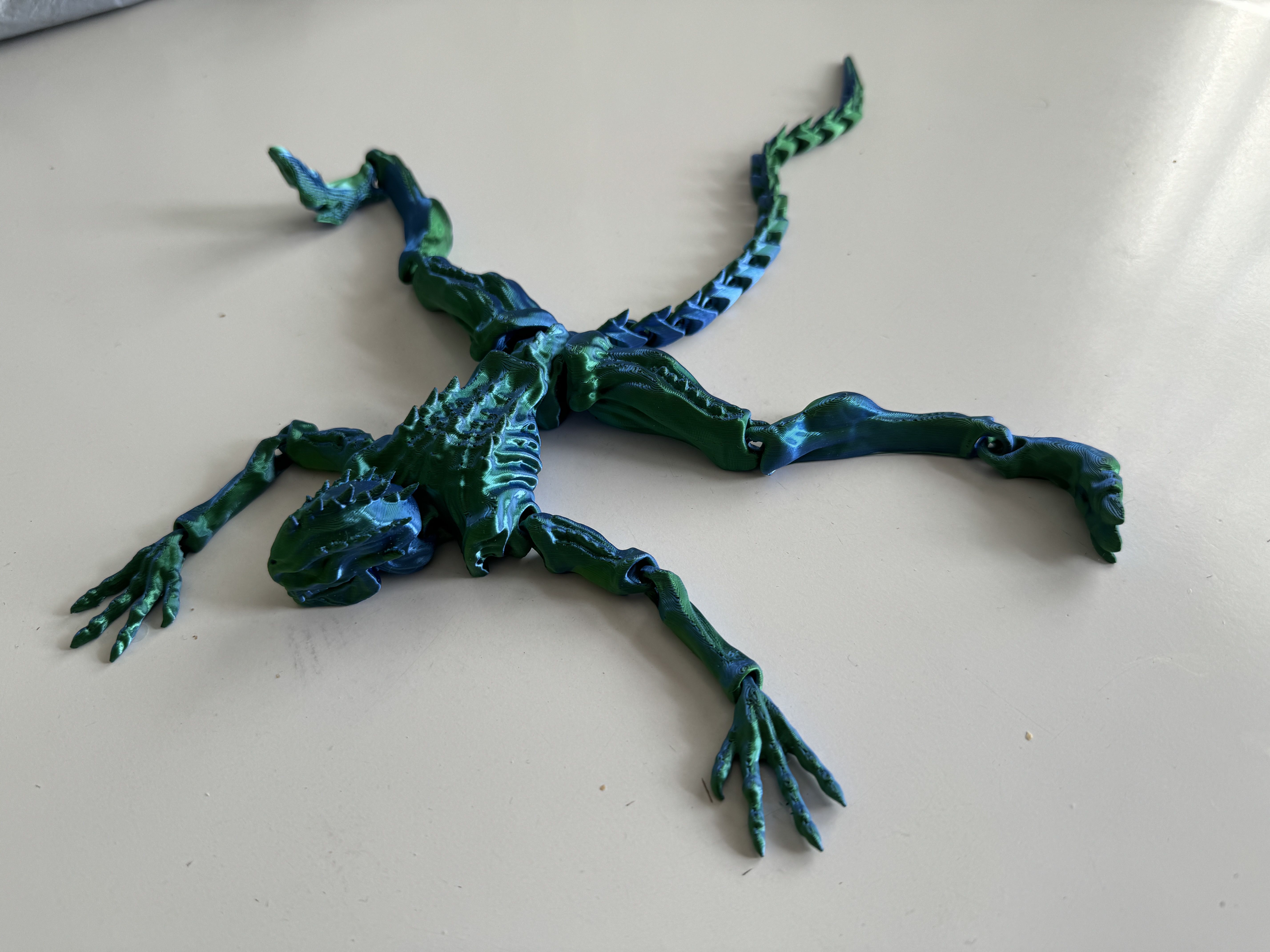 Geimvera með liðamótum