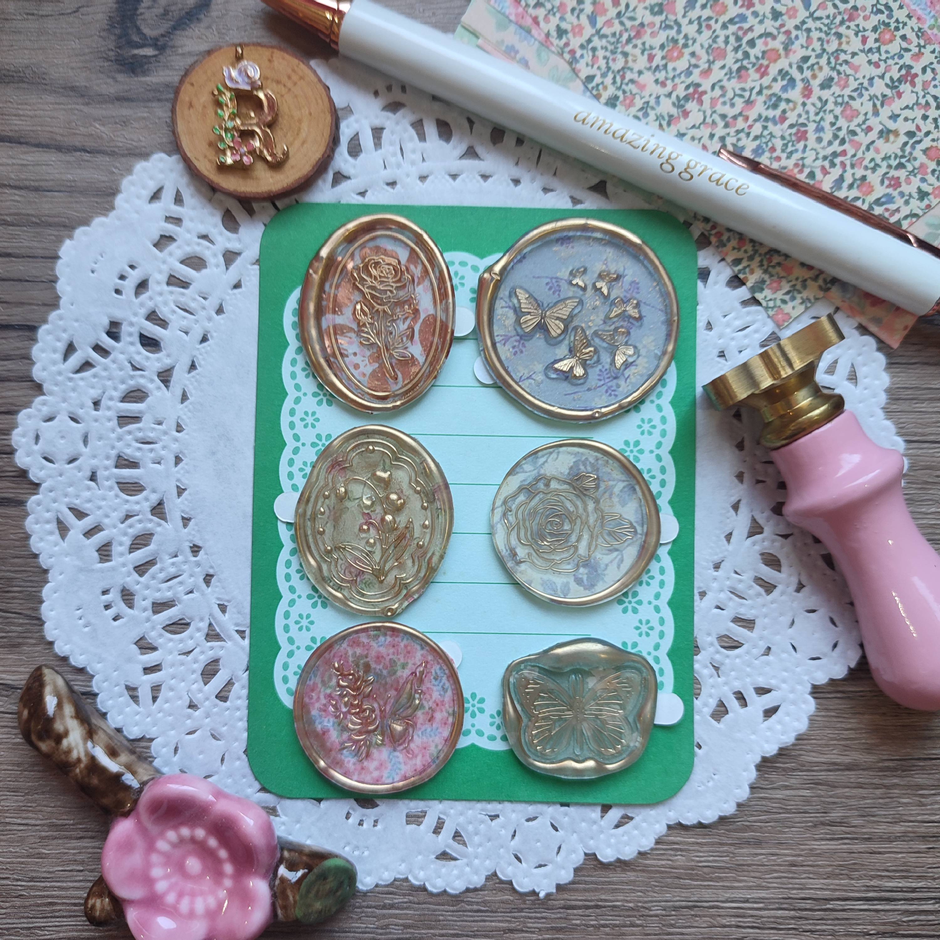 Pre-made Wax Seals in Pattern Paper Set 4