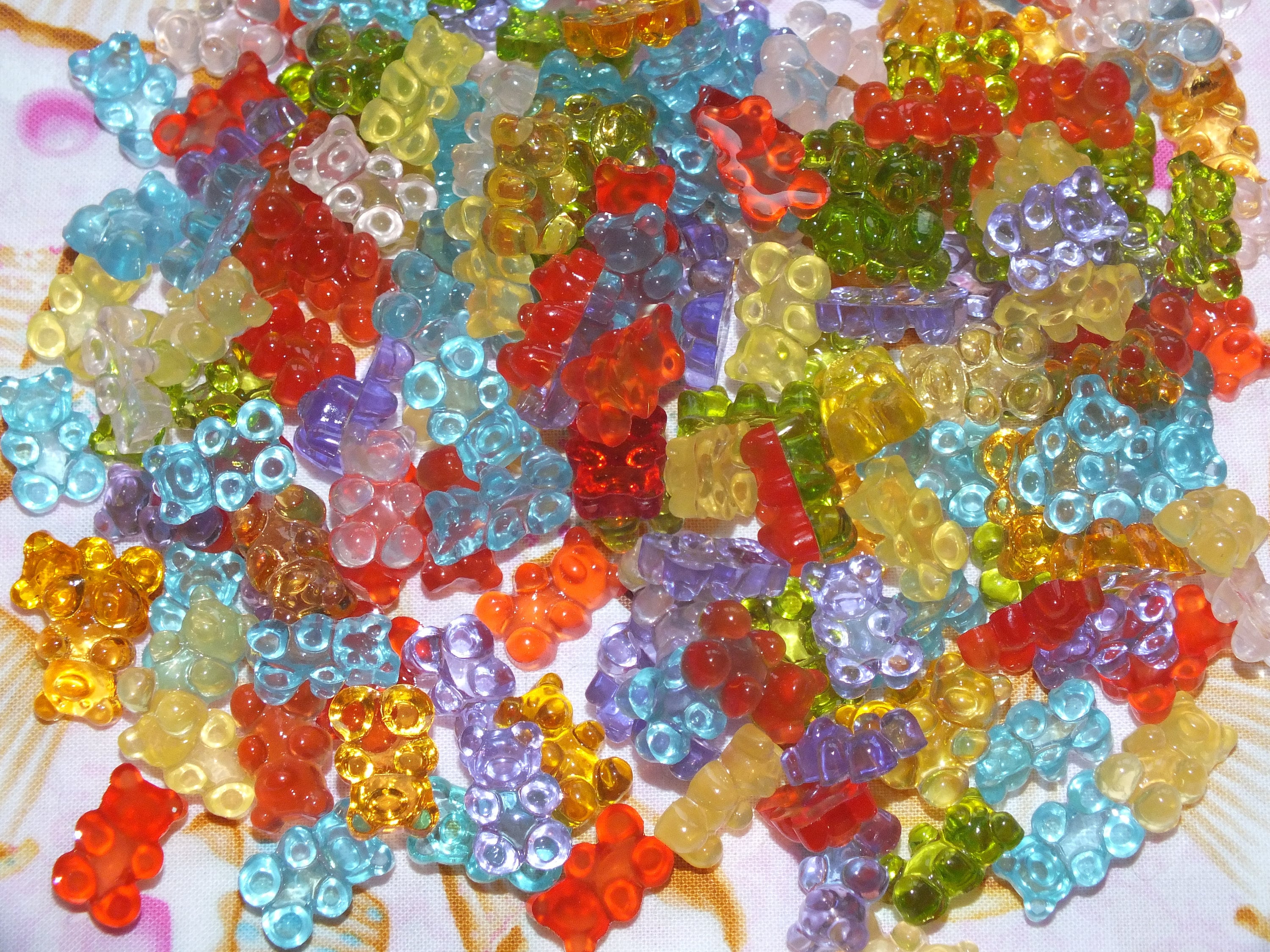 Super REALISTIC FAKE Gummi Teddy bears Resin Food Kawaii 3D Flatback Craft Charms Diy kit Brights