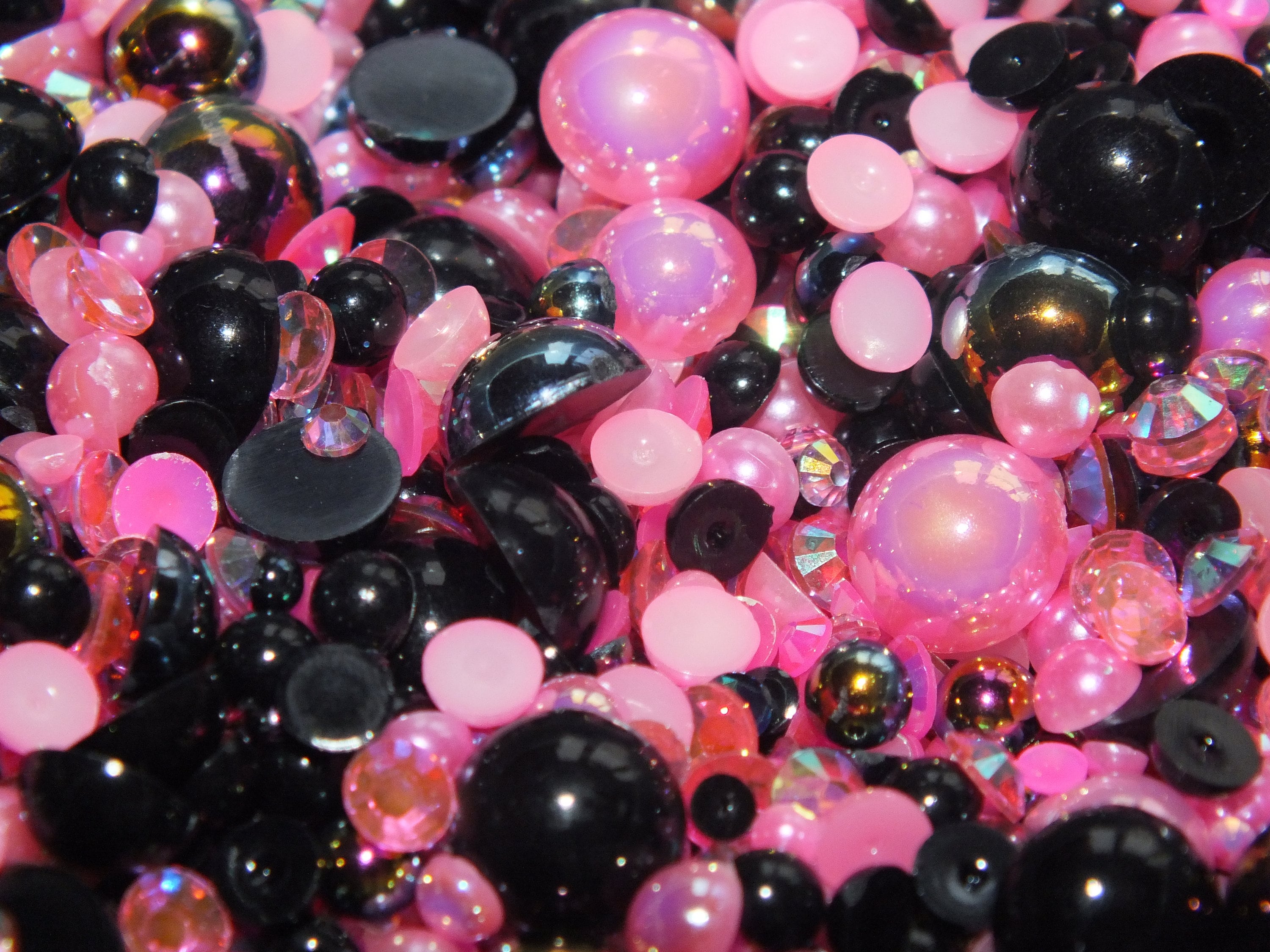 Betty Boo Black & Hot Pink 500pcs Mixed Acrylic Resin Faux Half Pearls Rhinestone Gems AB DIY