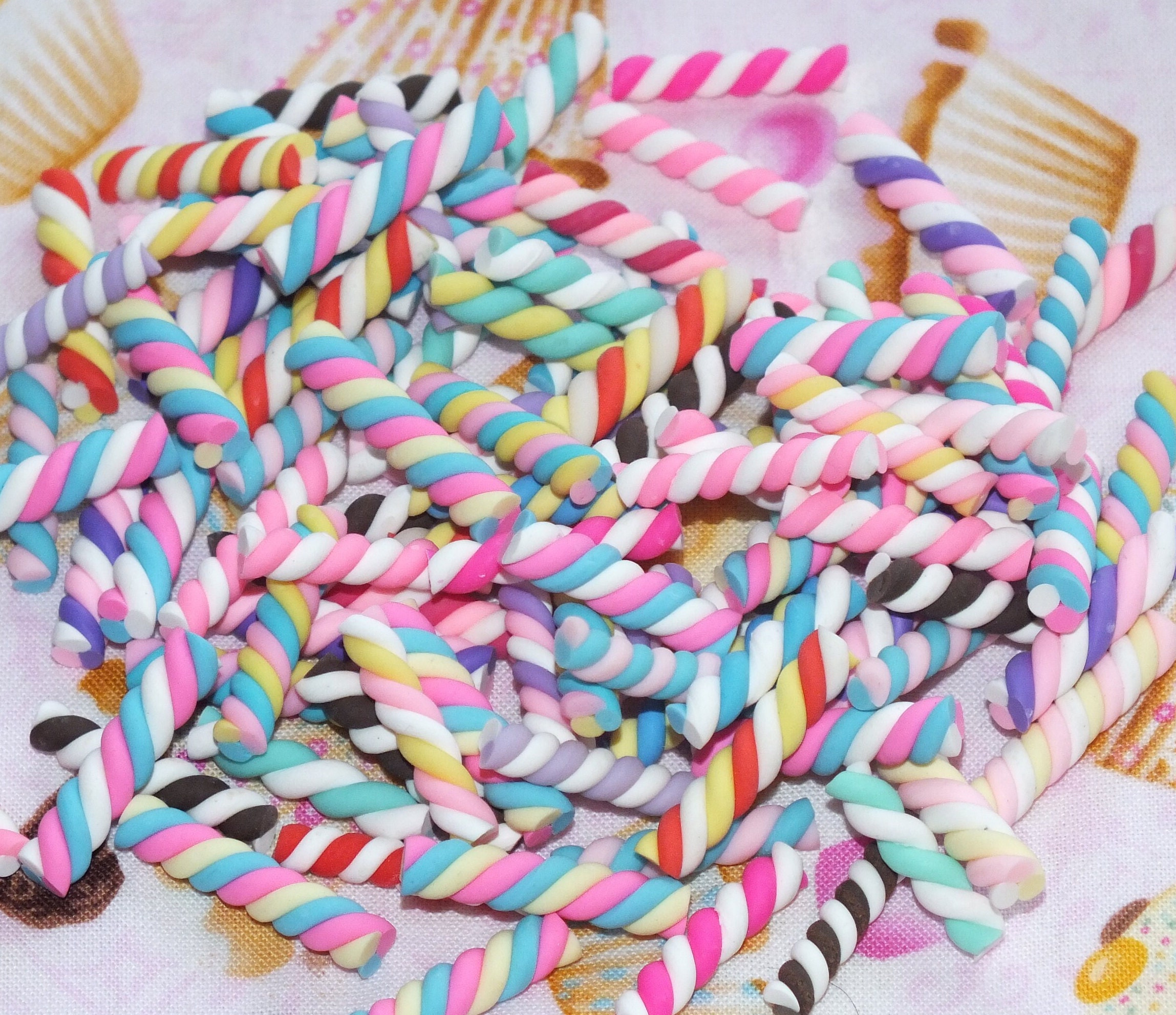 Fun Mixed Polymer Clay Swirl Flumps Candy Cane Sweets Flatback 3D Dolls House Charms Cabochon