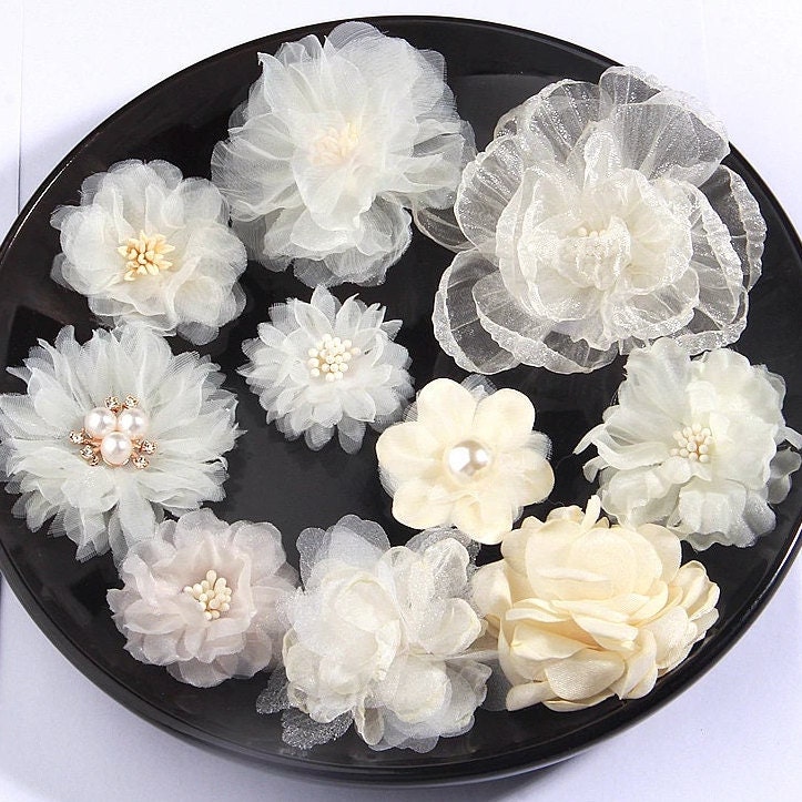 New Colours/Designs Mix Shabby Chic Pastel Ivory Cream Faux Silk Satin Fabric Flowers for Craft Hair