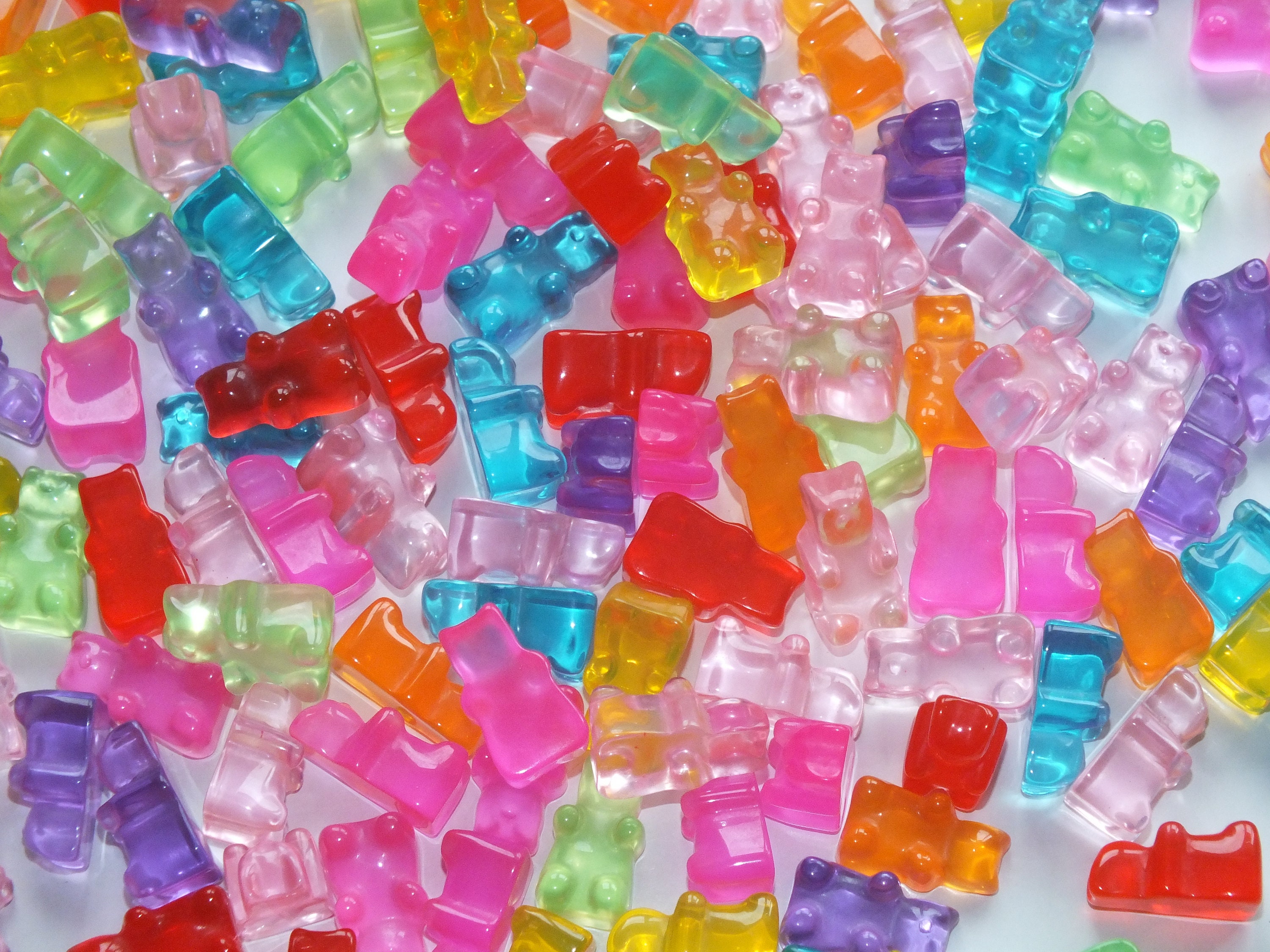 SO REALISTIC Fake Prop Jelly Baby Gummi Bears Beans Dolls Food Mixed Candy Resin Not Flatback 3D Swe
