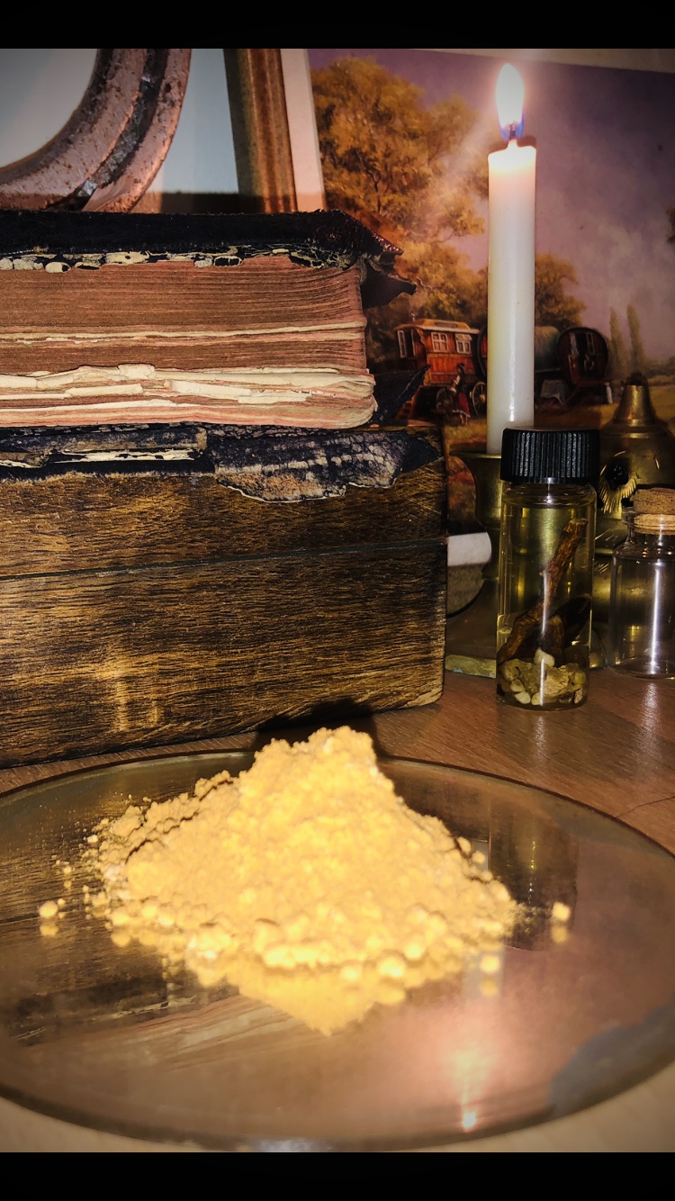 Hoodoo Powder (Wealth)