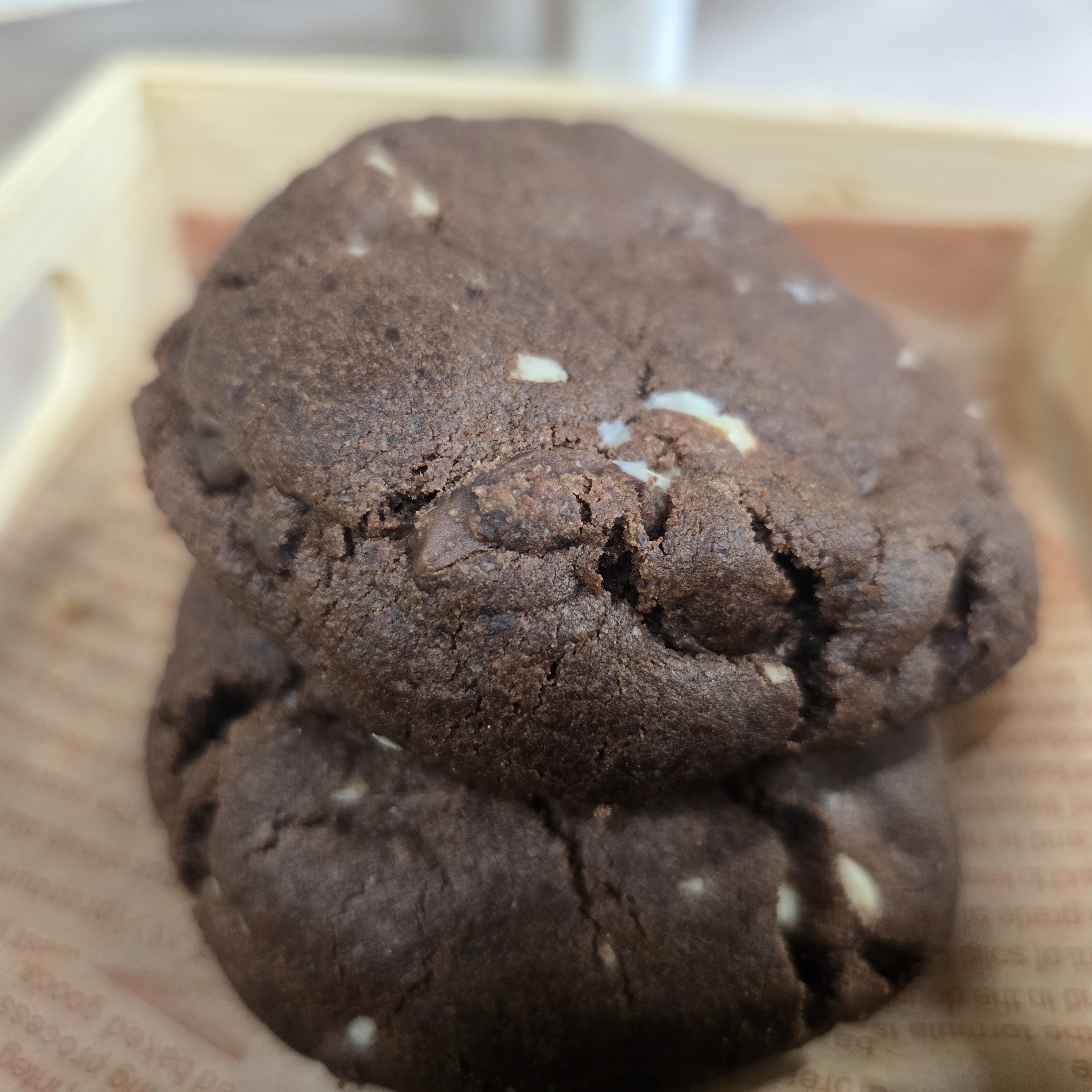 Triple Chocolate Cookie (V)