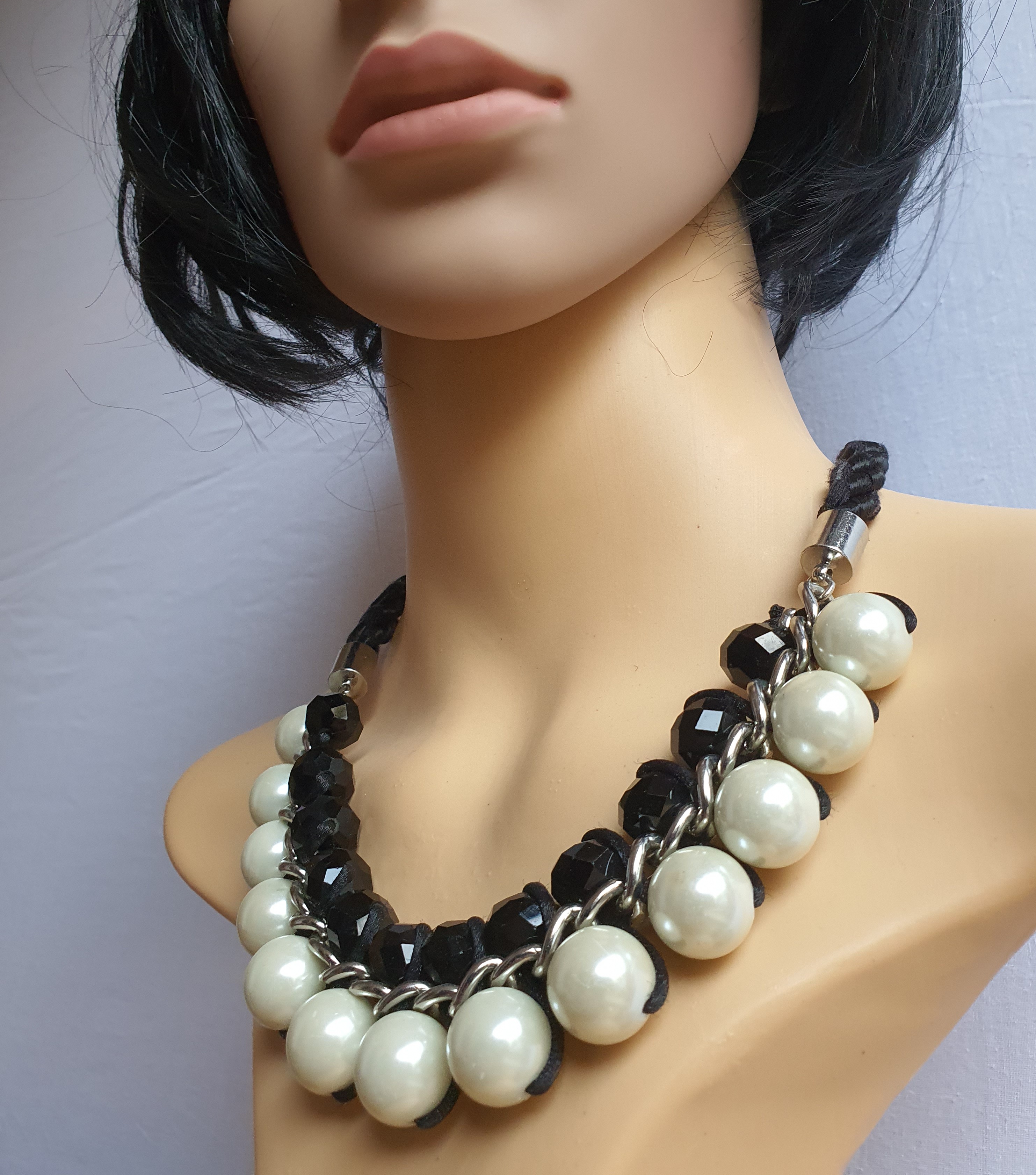 Stylish Heavy Costume Necklace