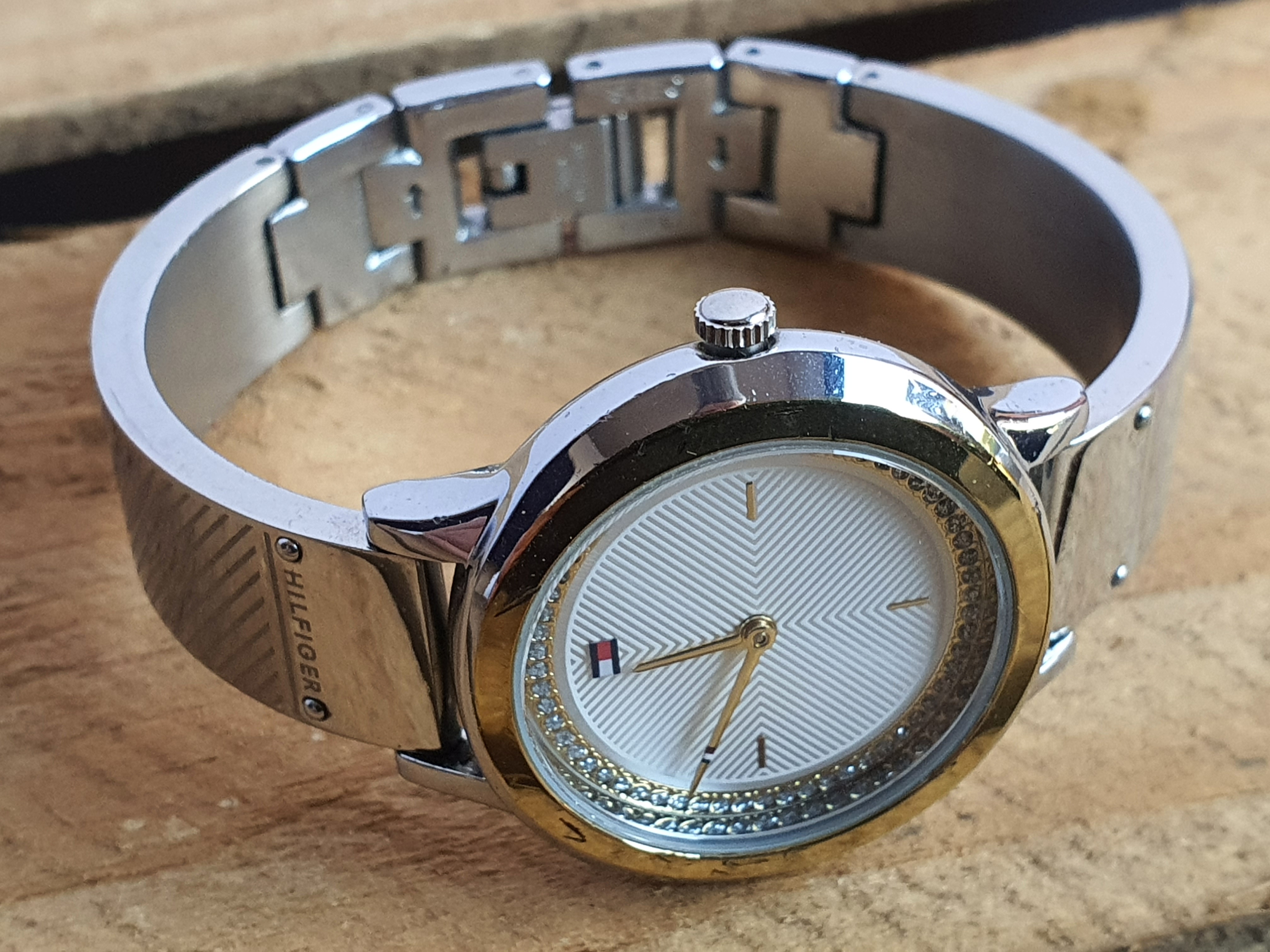 TOMMY HILFIGER Olivia Ladies Bangle/Bracelet Watch