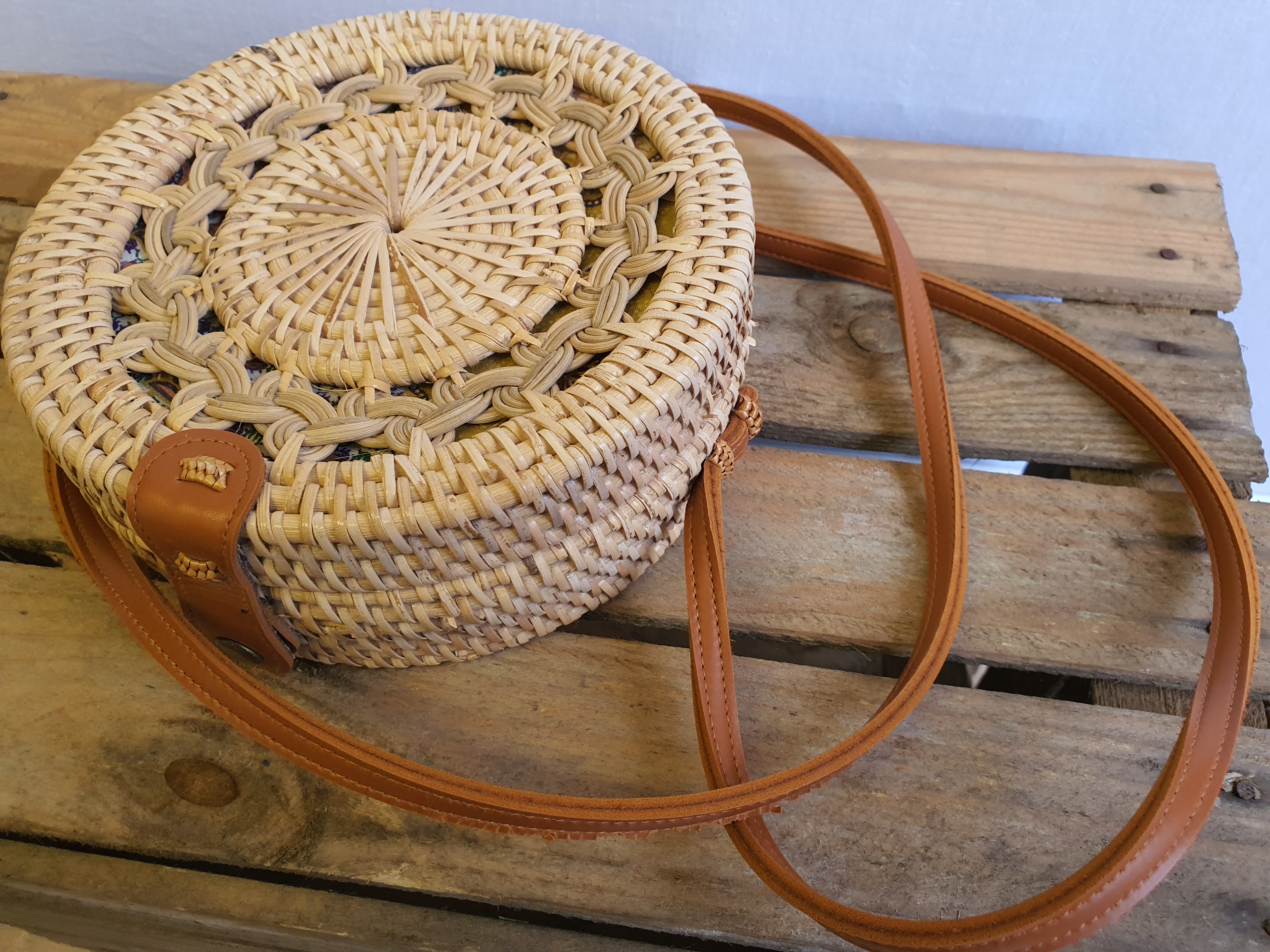 Round Rattan Wicker Shouler Bag with Colourful Fabric Lining