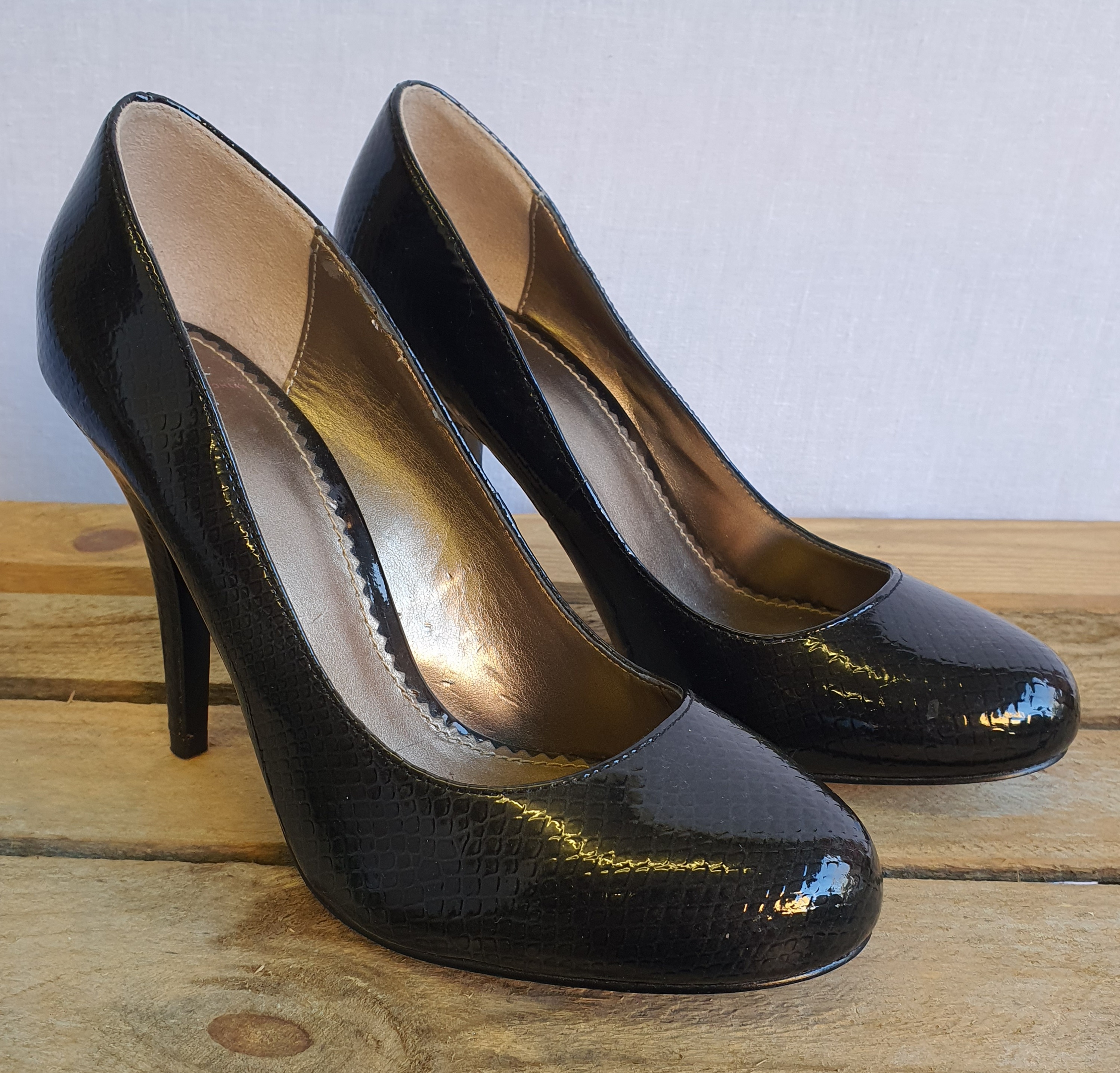 JASPER CONRAN Black 4" Heeled Court Shoe- NEW Size UK5