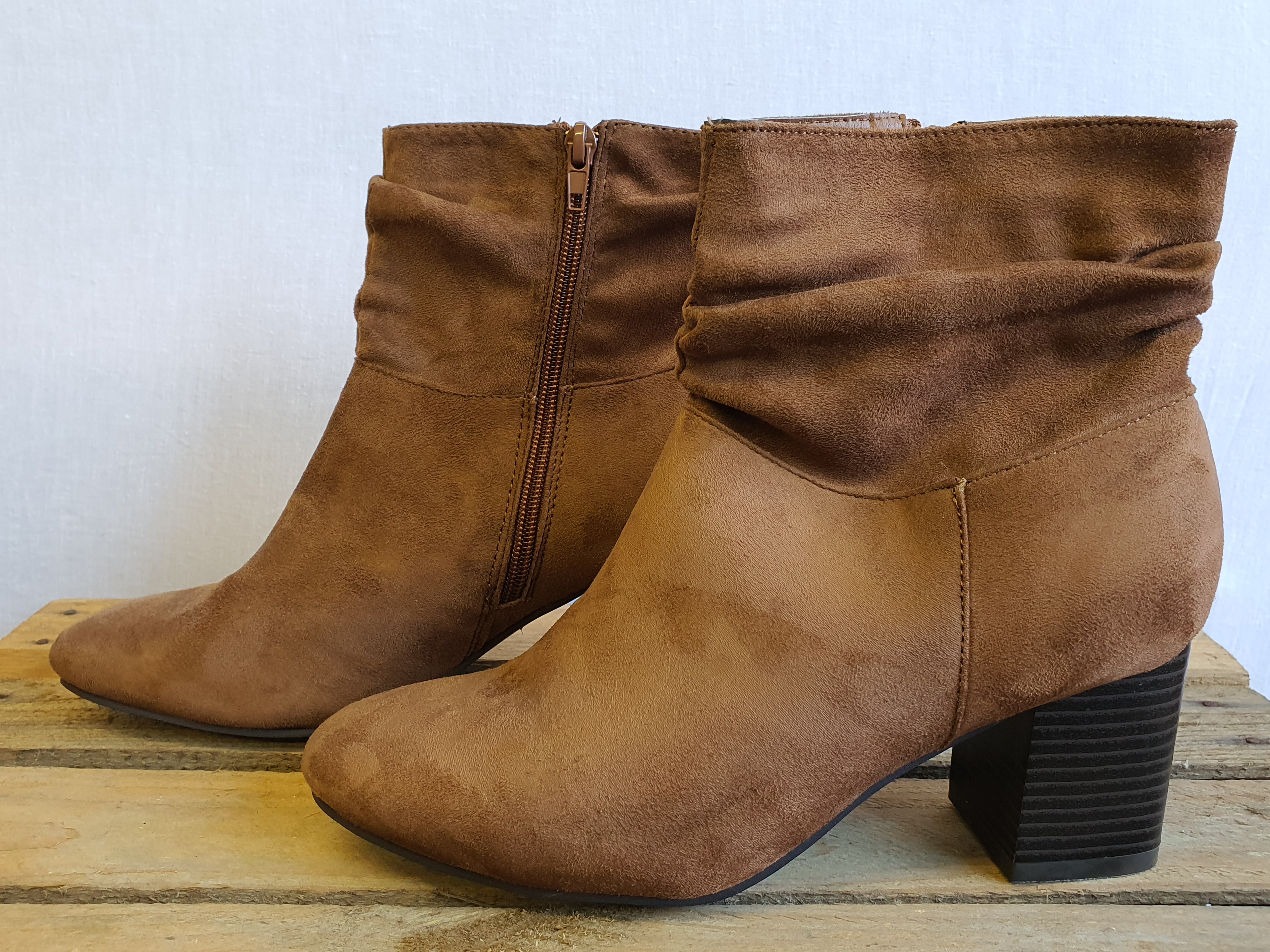 NEW LOOK Brown Ankle Boots SIze UK6 NEW