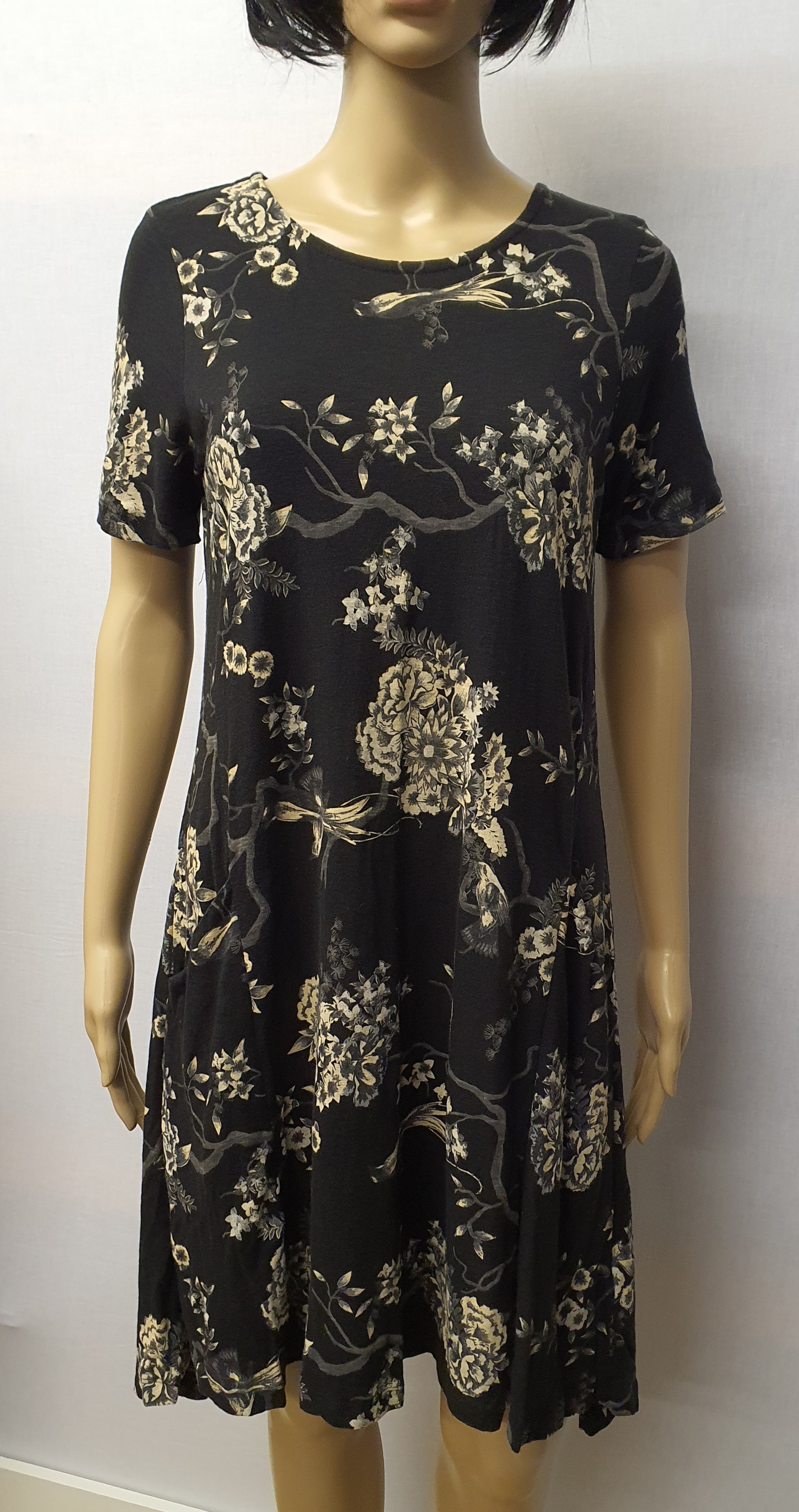 FATFACE Black Flower S/Sleeve Top Size UK10