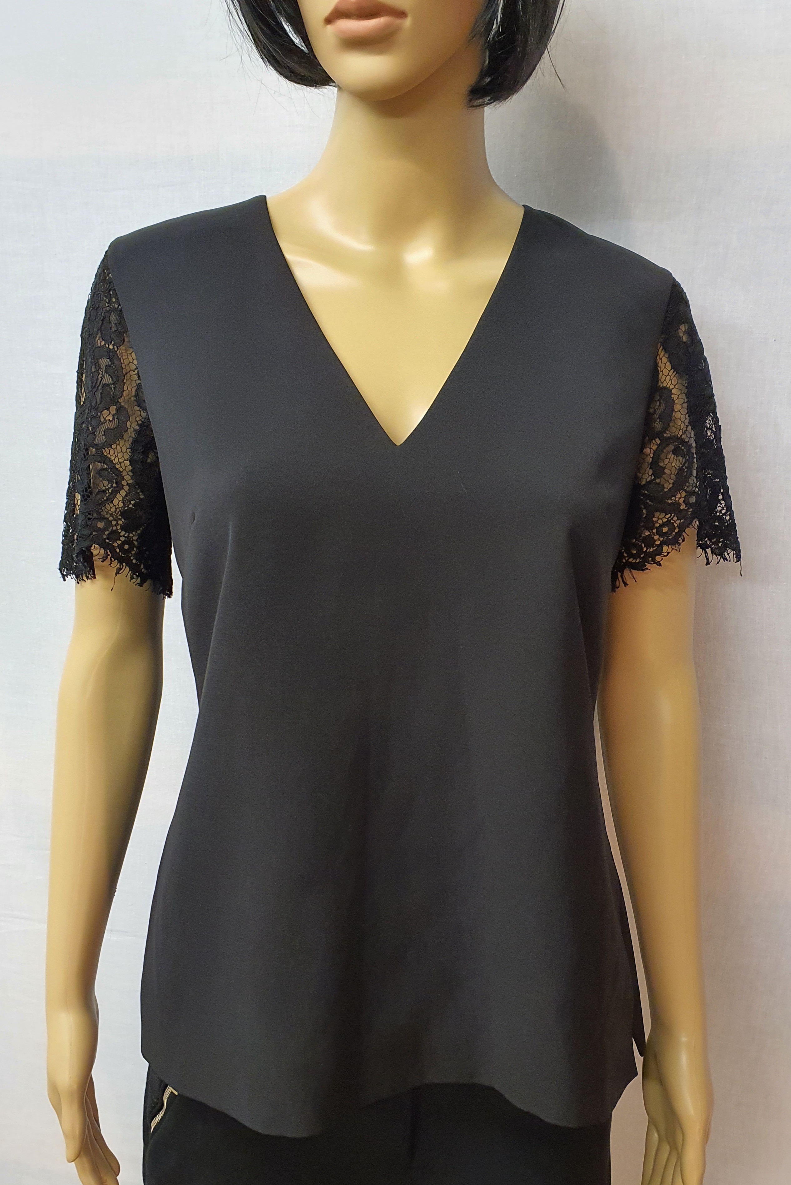 TED BAKER Black V Neck Lace Sleeve Top Ted Size 2 / UK10