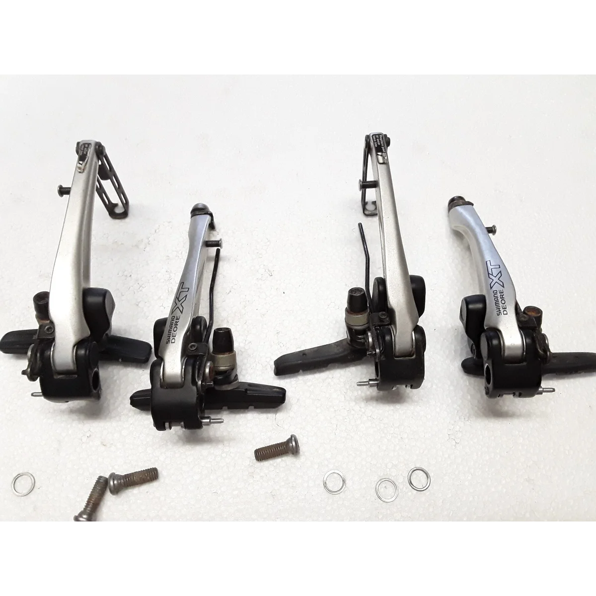Shimano BR-M750 Deore XT V-brakes - Full Set