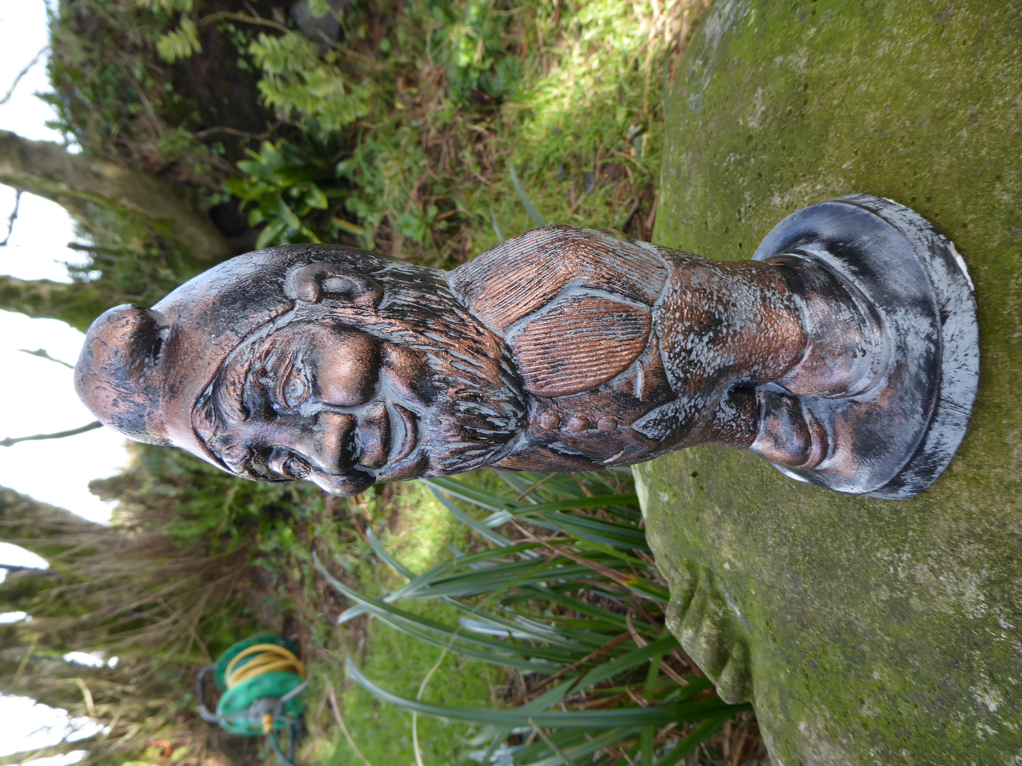 Aged Bronze Effect Hand Painted Garden Gnome Hand Crafted Cast Stone Dwarf Garden Ornament 23cm tall